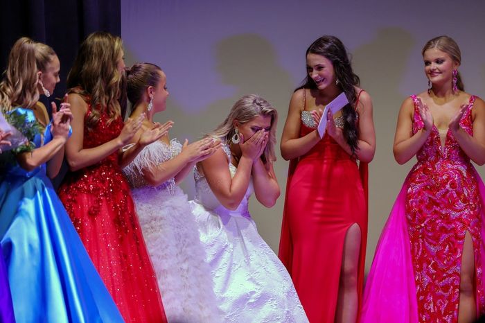 Mary-Coker Green, Madelyn Rasco crowned Miss Shelby County winners