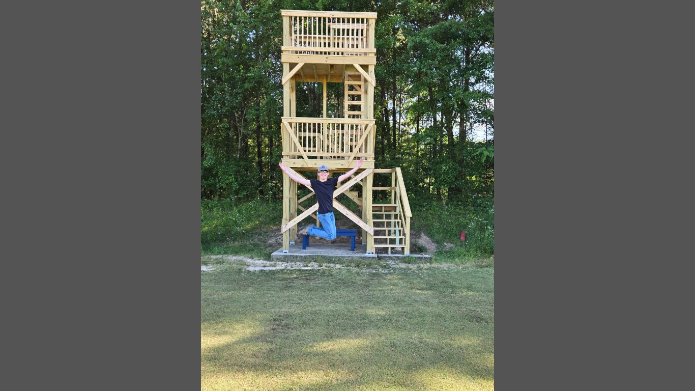 Oak Mountain student earns Eagle Scout rank after rebuilding band observation tower