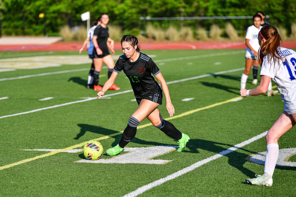 Pelham girls soccer looks to build on continuity, leadership in second...