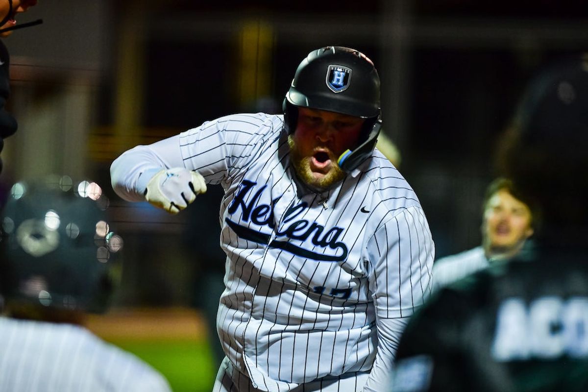 Helena surges back with five-run sixth to defeat rival Pelha...