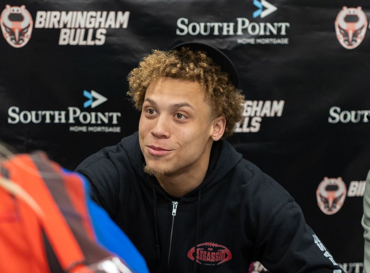 Alabama receiver Jermaine Burton meets fans at Birmingham Bu...