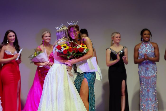 Mary-Coker Green, Madelyn Rasco crowned Miss Shelby County winners
