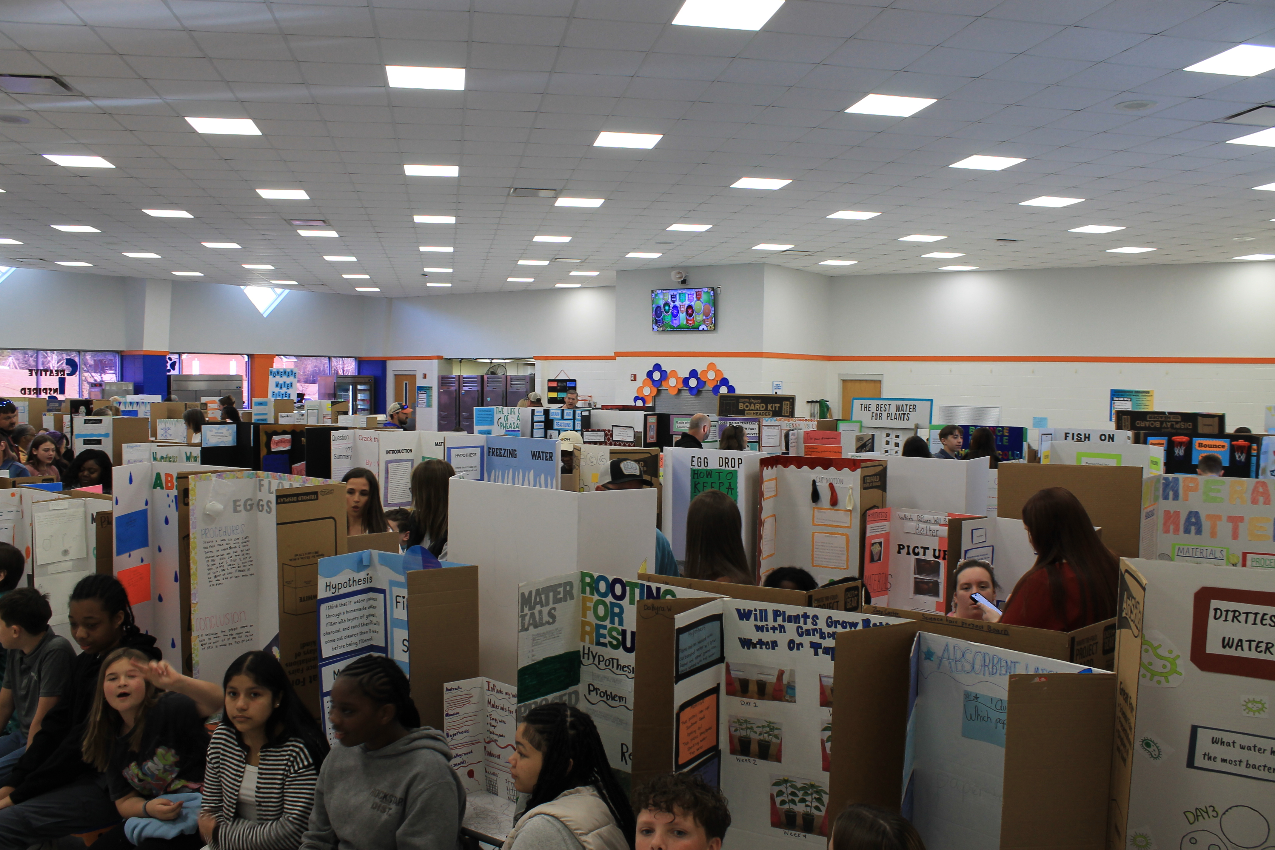 Science Rules — CIS holds first 6th grade Science Expo
