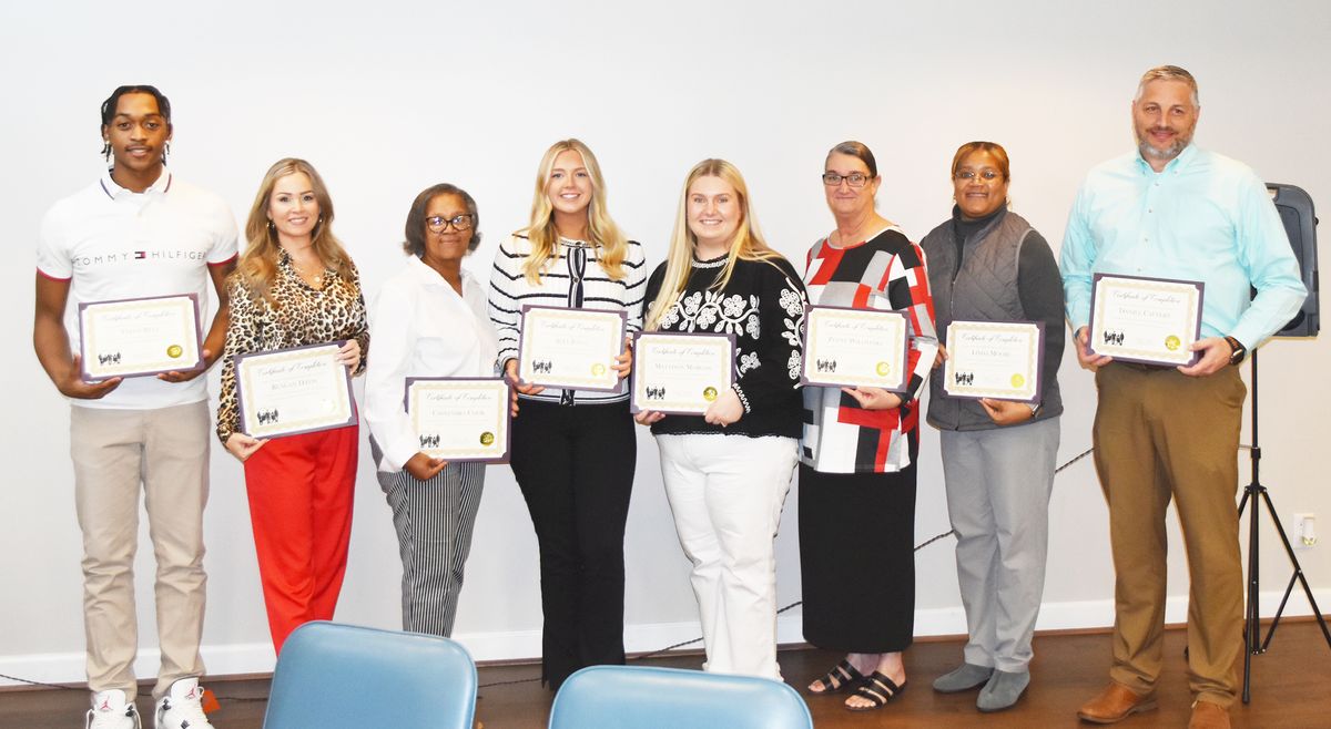 Chamber leadership academy graduates recognized
