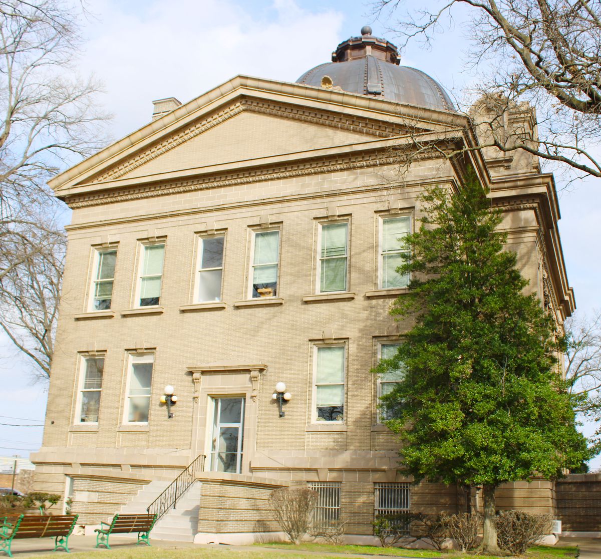 Courthouse renovations debated
