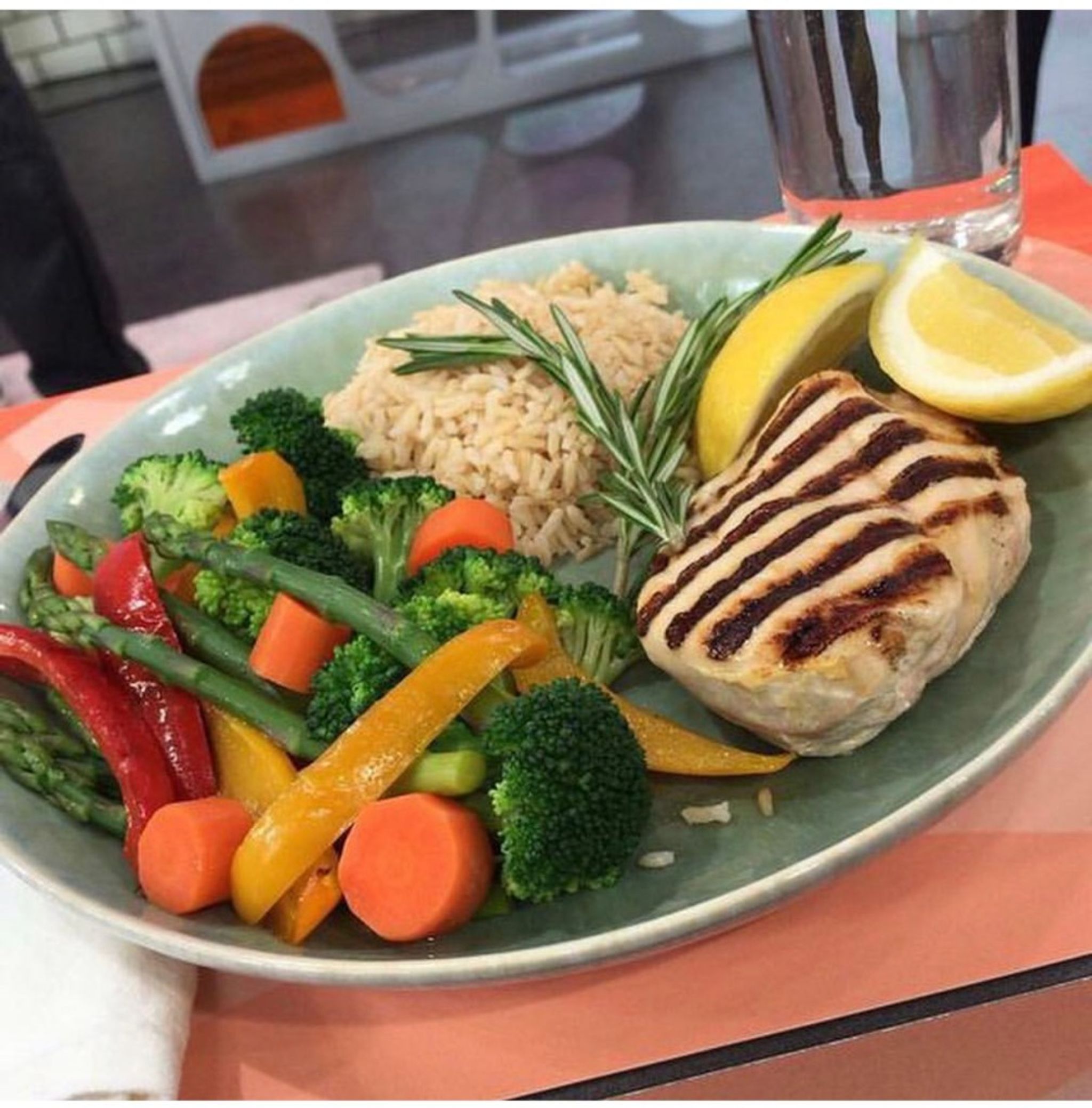 Dr. Ian Smith says dinner can include options like grilled chicken with brown rice and vegetables.