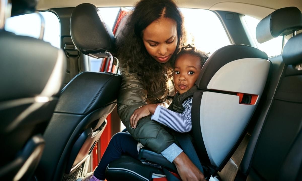 What are the car seat and booster seat laws in Illinois for ...