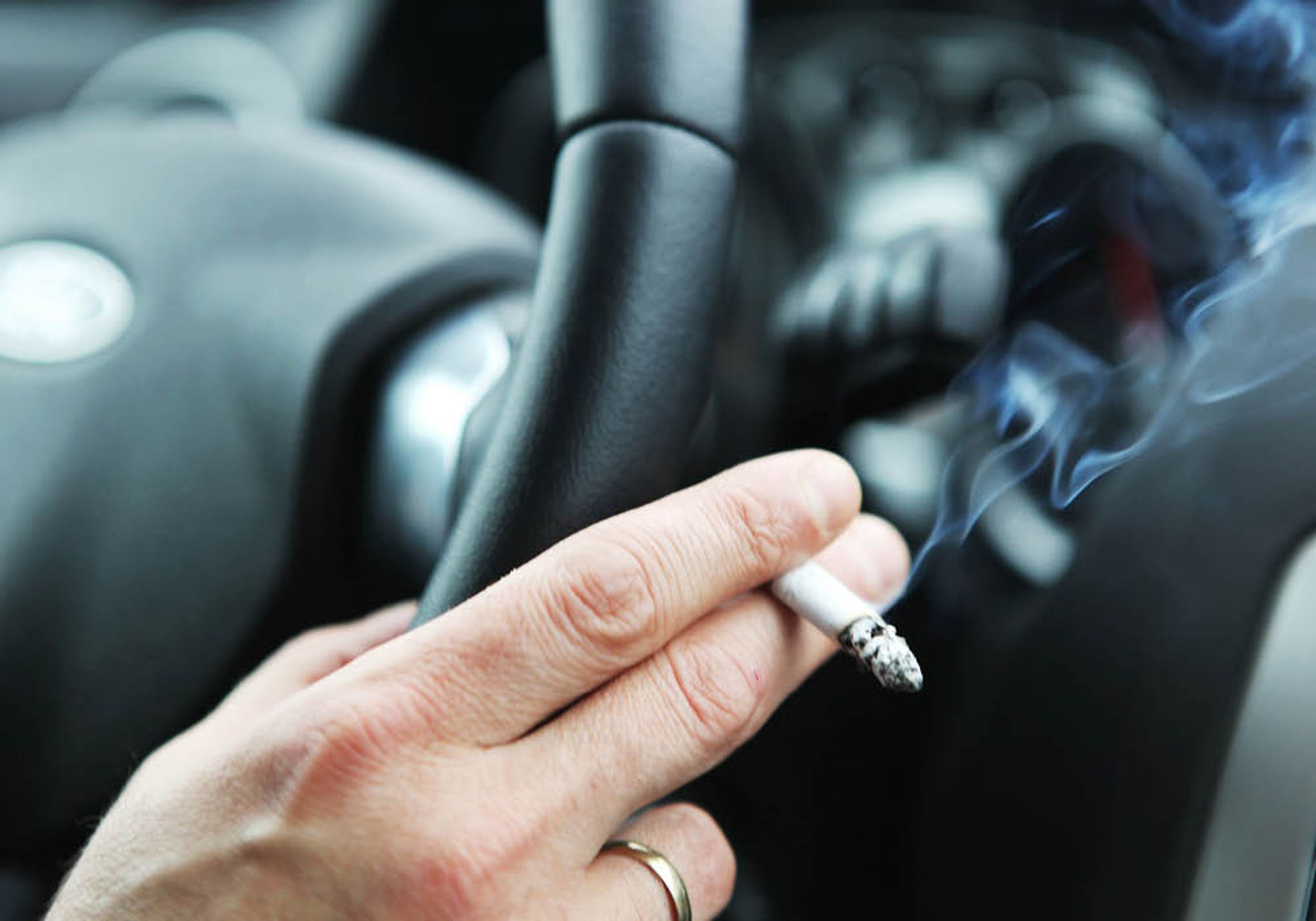 is it illegal to smoke cigarettes while driving in illinois New Illinois Law Bans Smoking in the Car When with Kids