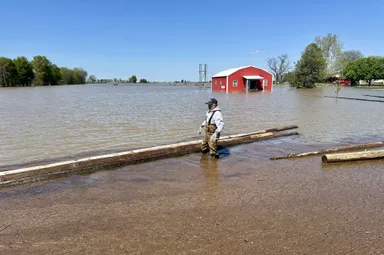 Missouri seeks federal disaster aid after tornadoes as Arkan...