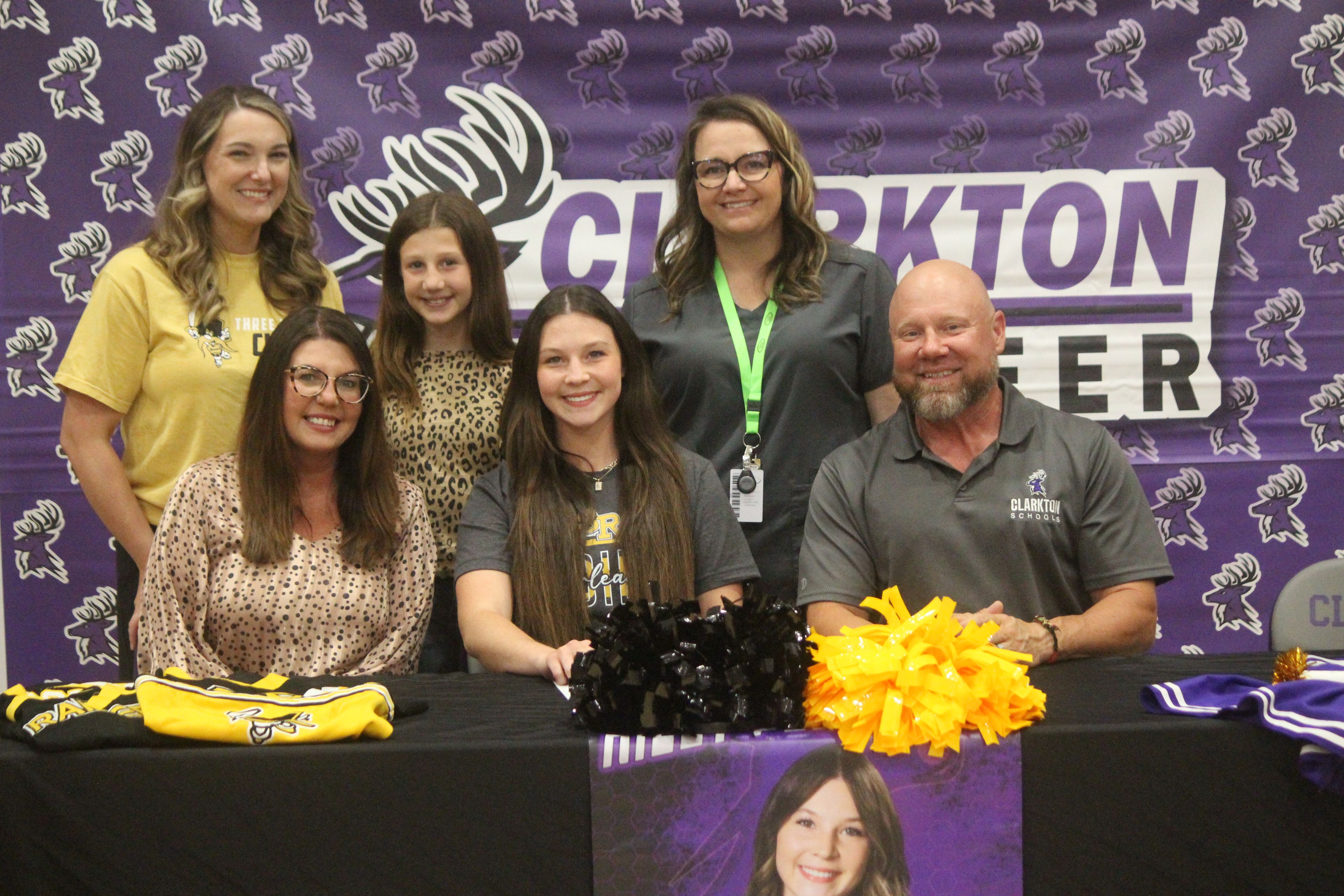 Riley Plunkett to  Three Rivers College cheer team
