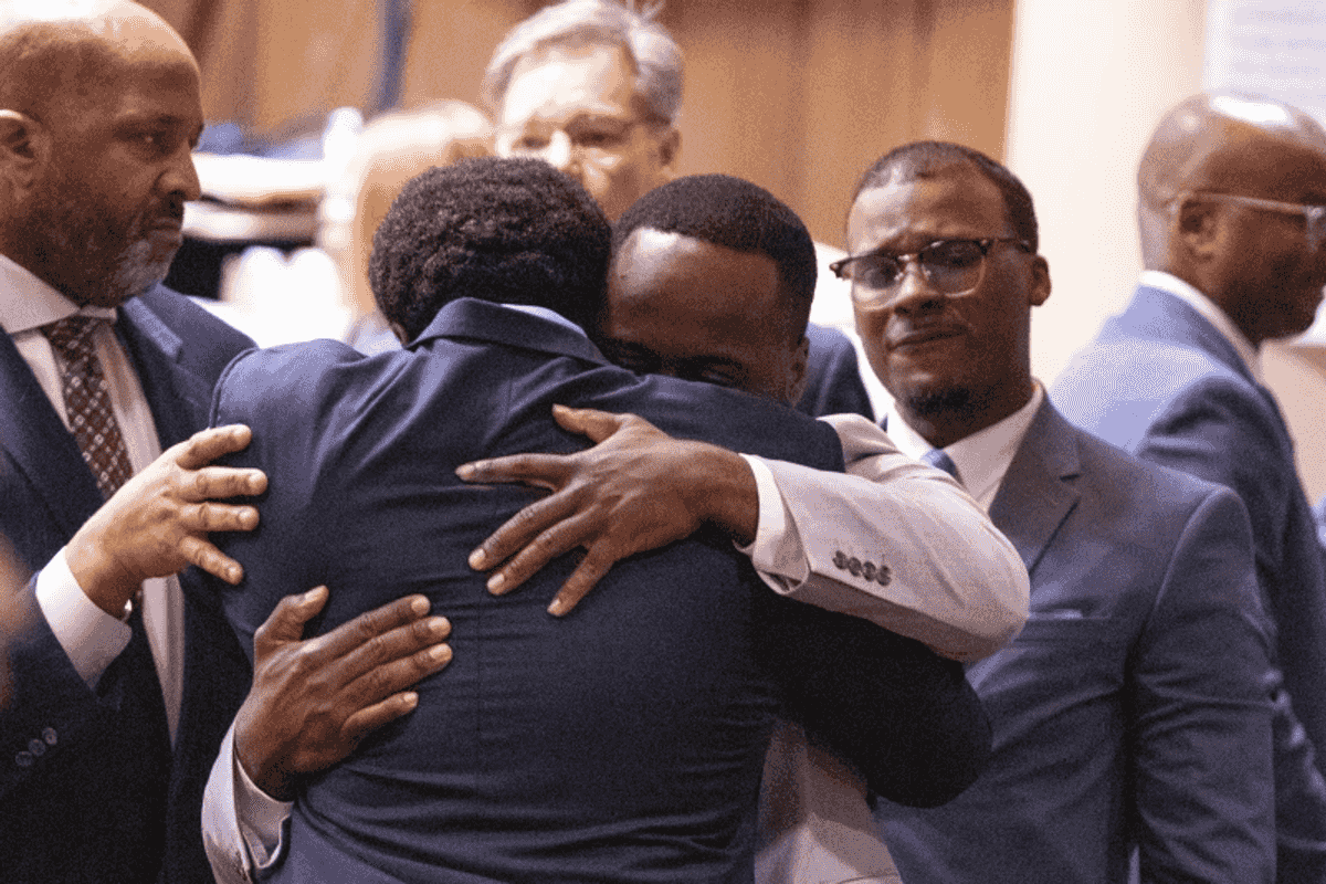 3 former Memphis officers acquitted in fatal beating of Tyre...
