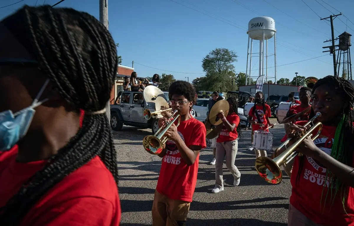 Rural High Schoolers Face Unique Barriers To College  