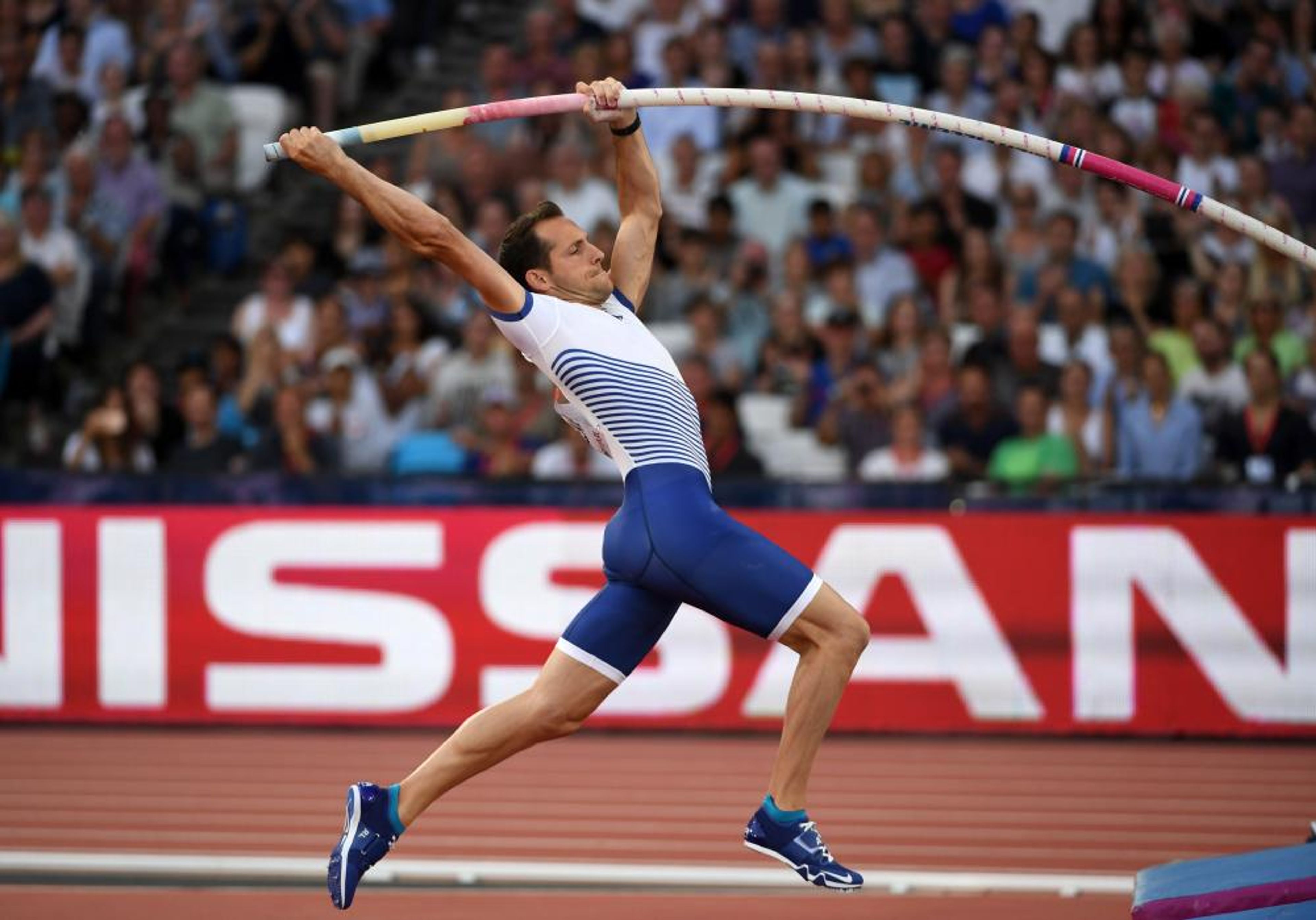 Master the Pole Vault Take Off: Essential Tips for Pole Vaulters
