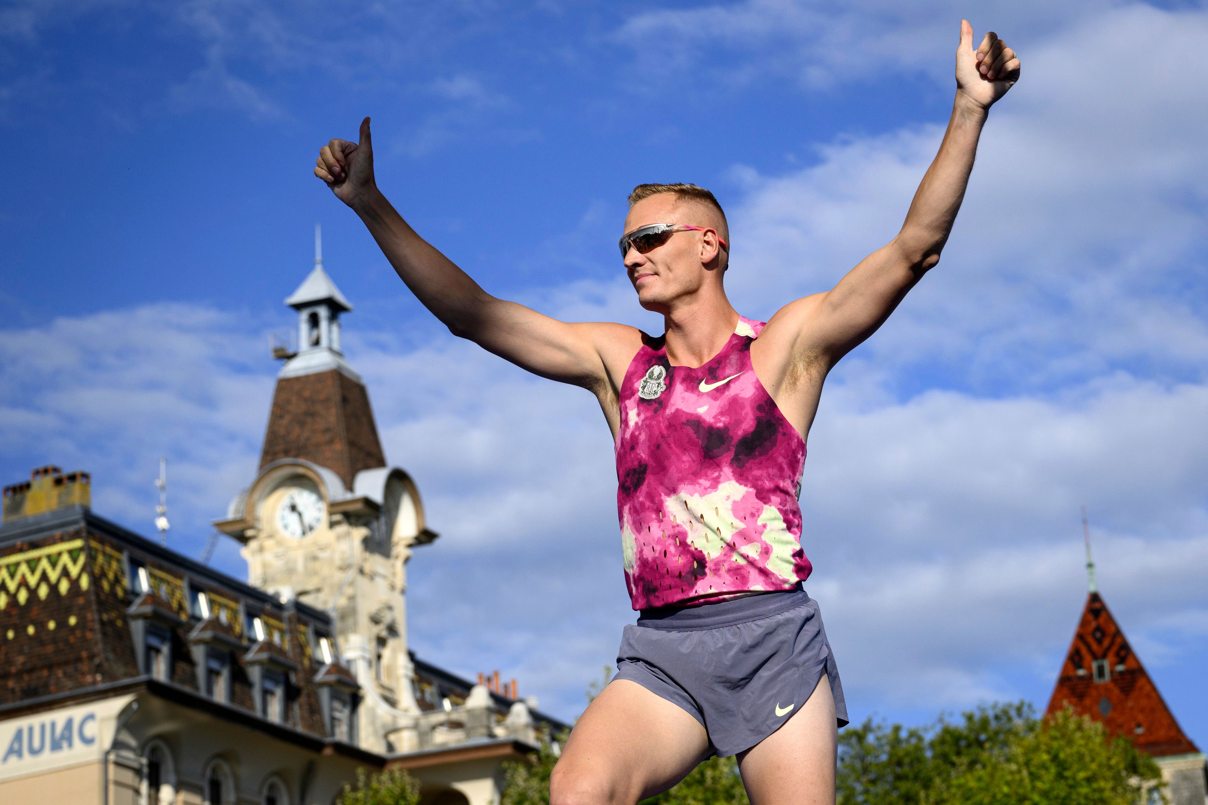 Sam Kendricks of USA competes during the men's pole vault competition at the World Athletics Diamond League Athletissima City event athletics meeting, in Lausanne, Switzerland, Wednesday, Aug. 21, 2024. (Jean-Christophe Bott/Keystone via AP)