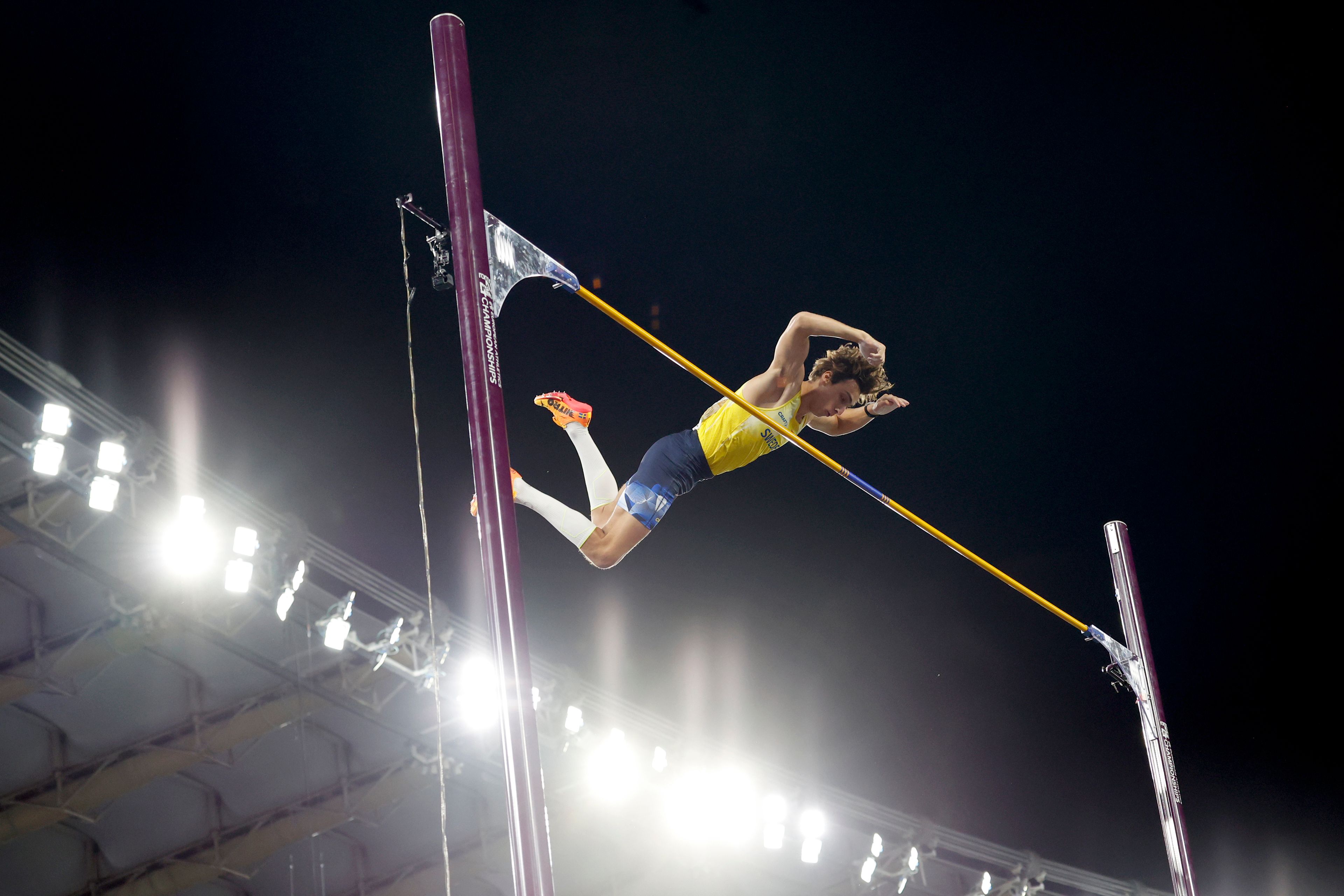 Armand Duplantis, of Sweden, makes an attempt in the men's pole vault final at the European Athletics Championships in Rome, Wednesday, June 12, 2024. (AP Photo/Riccardo de Luca)