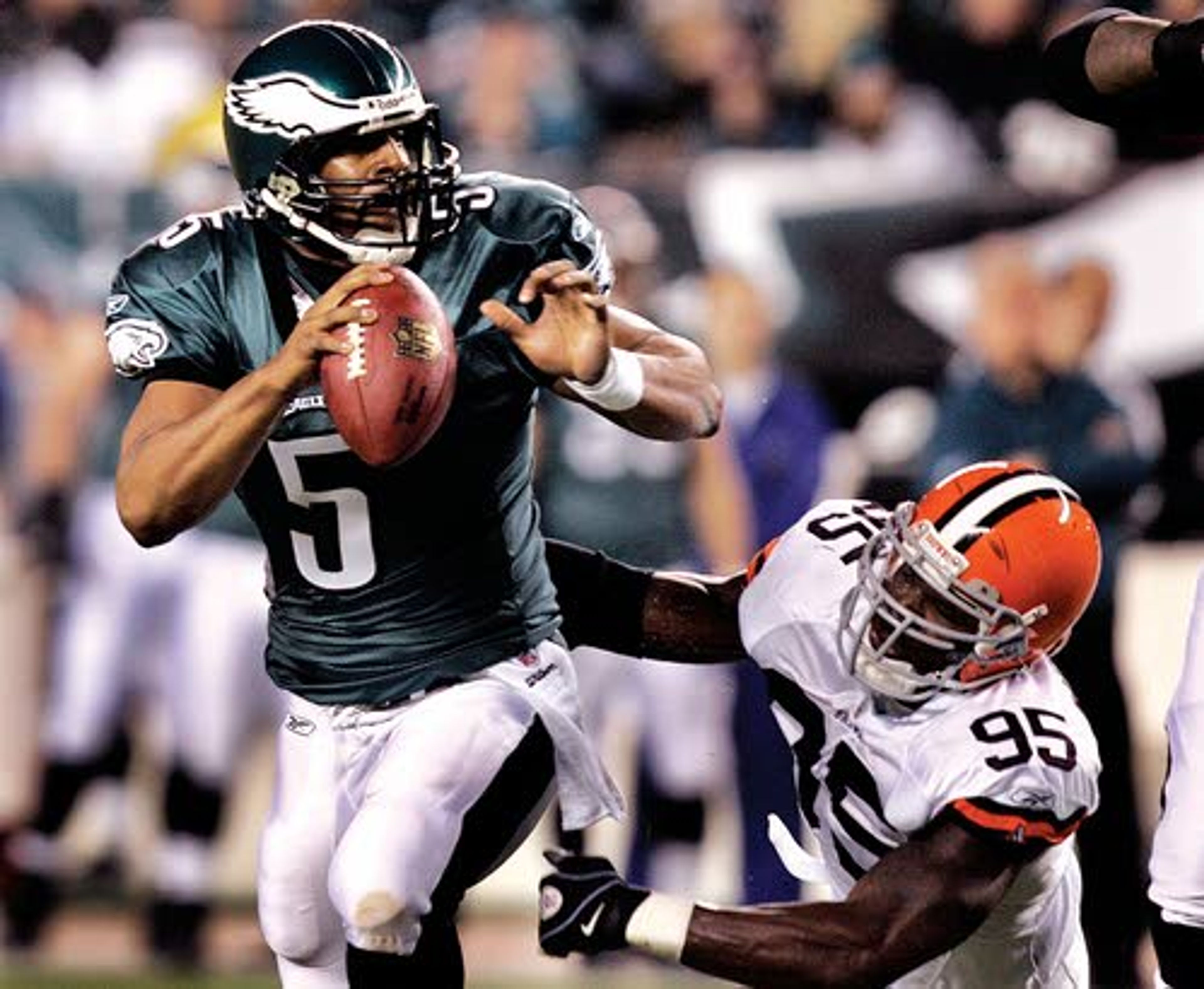 Eagles keep up surge