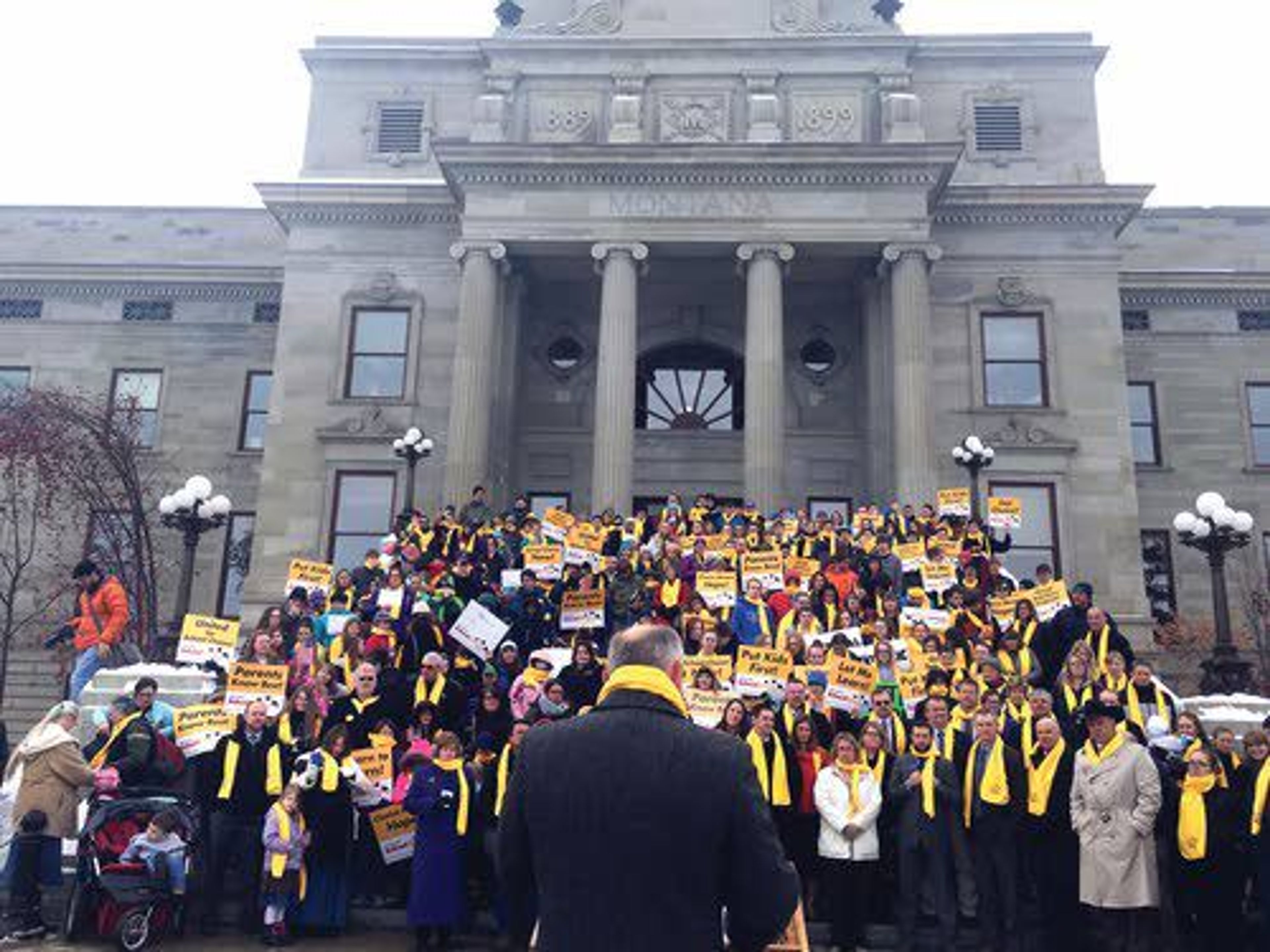 Hundreds gather for school choice rally