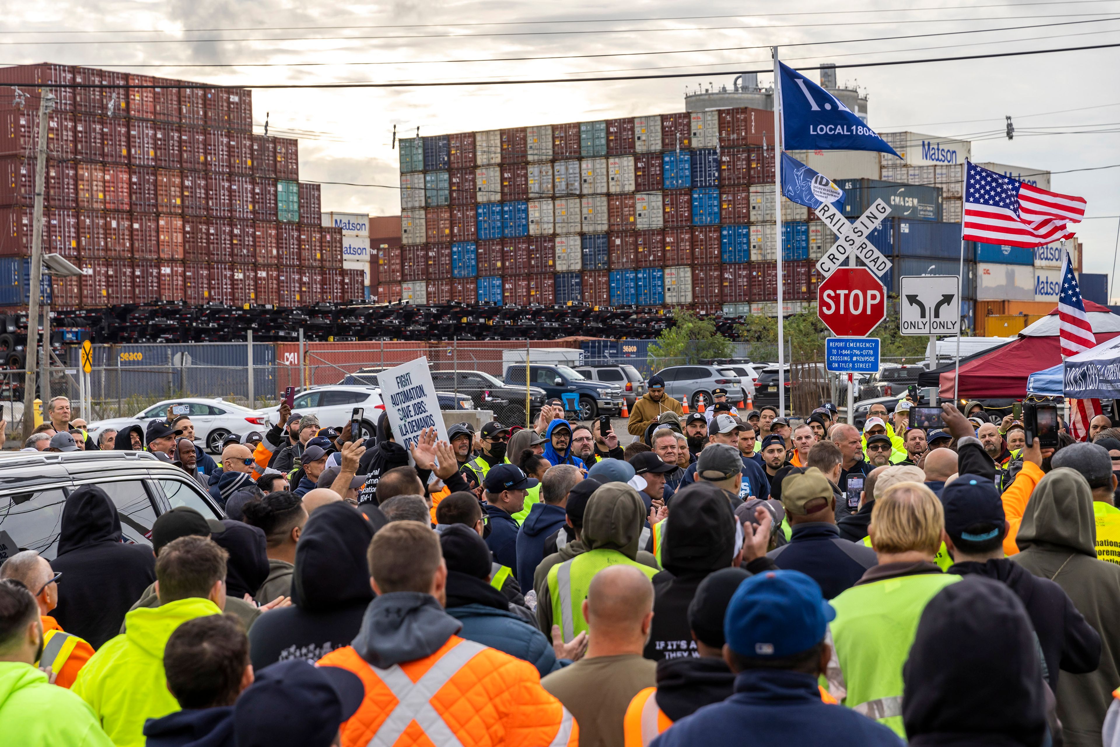 Dockworkers may have advantage in strike against U.S. ports