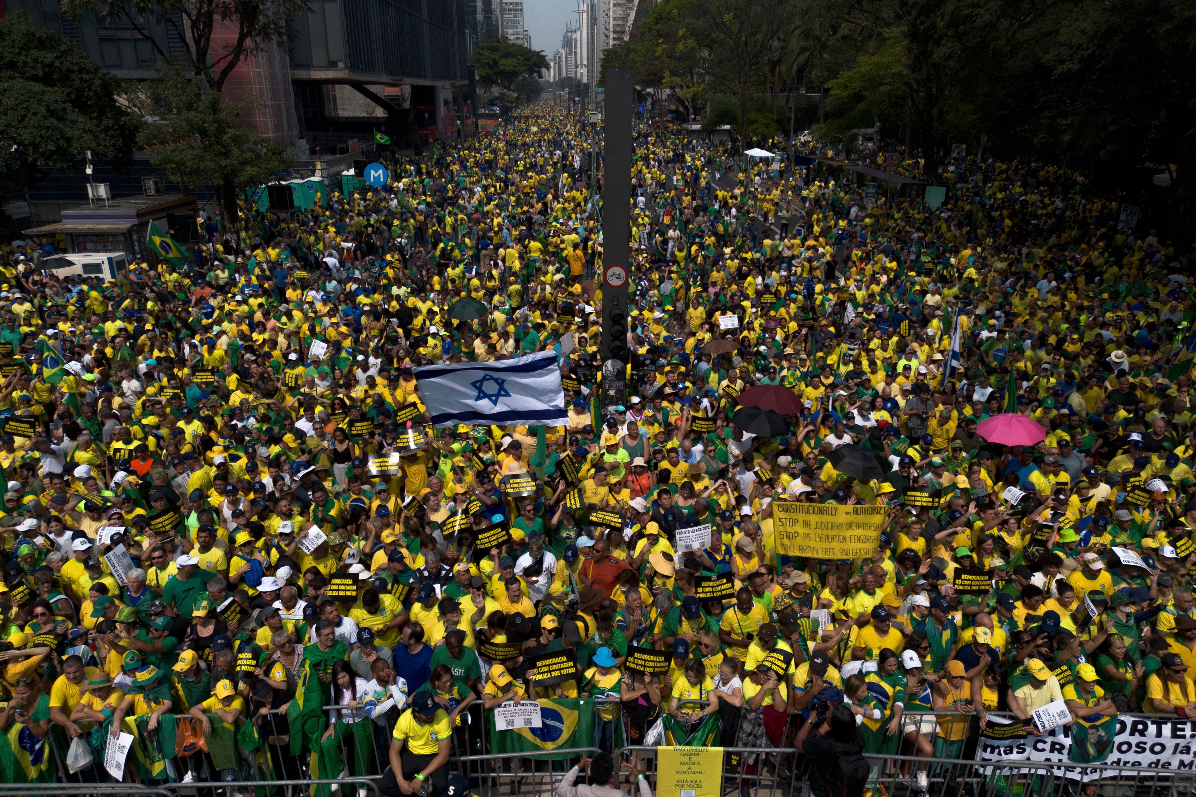 Demonstrators take part in a protest calling for the impeachment of Supreme Court Minister Alexandre de Moraes, who recently imposed a nationwide block on Elon Musk’s social media platform X, in Sao Paulo, Saturday, Sept. 7, 2024.