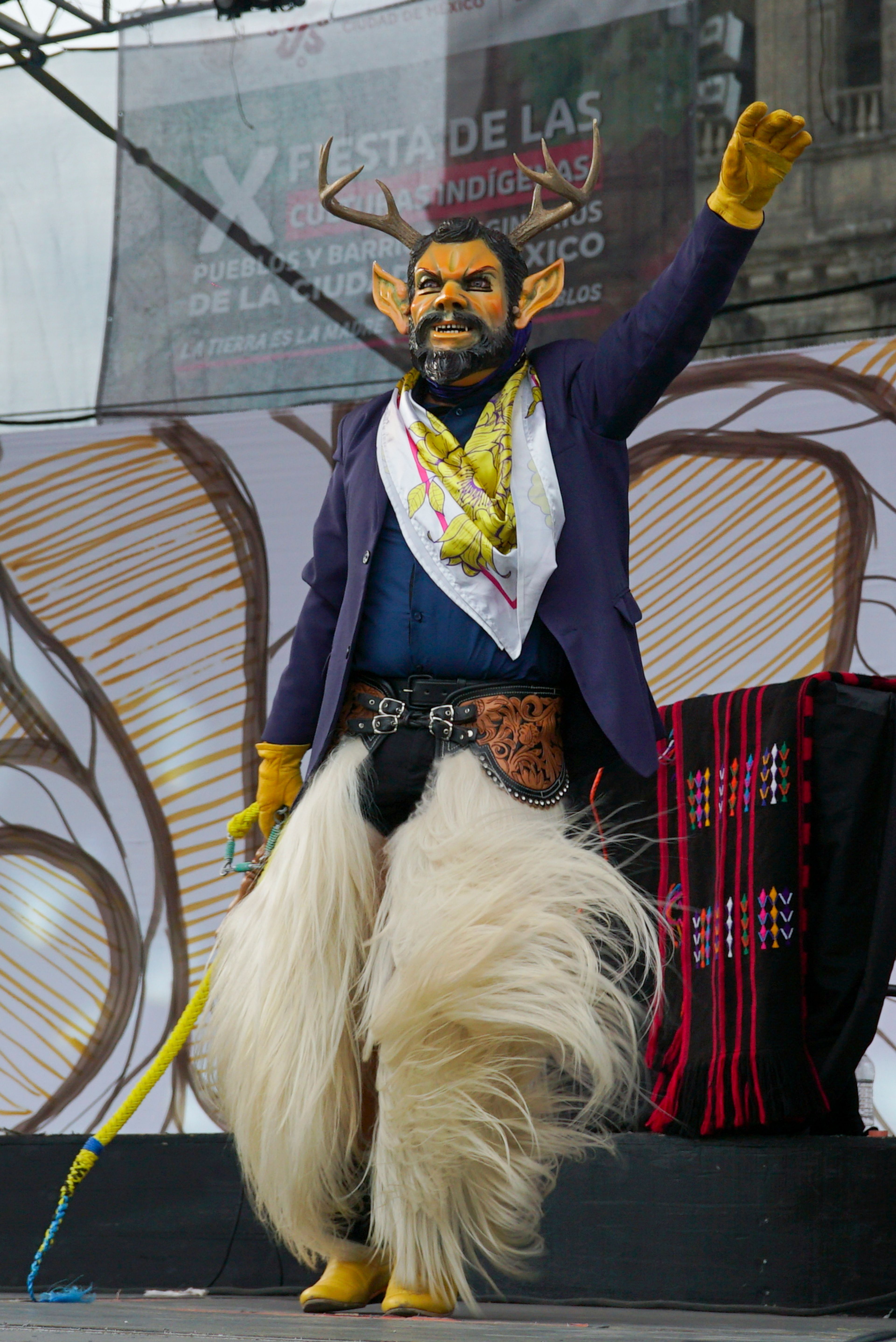 In Mexico, an Indigenous Triqui artist embraces his roots through cont...