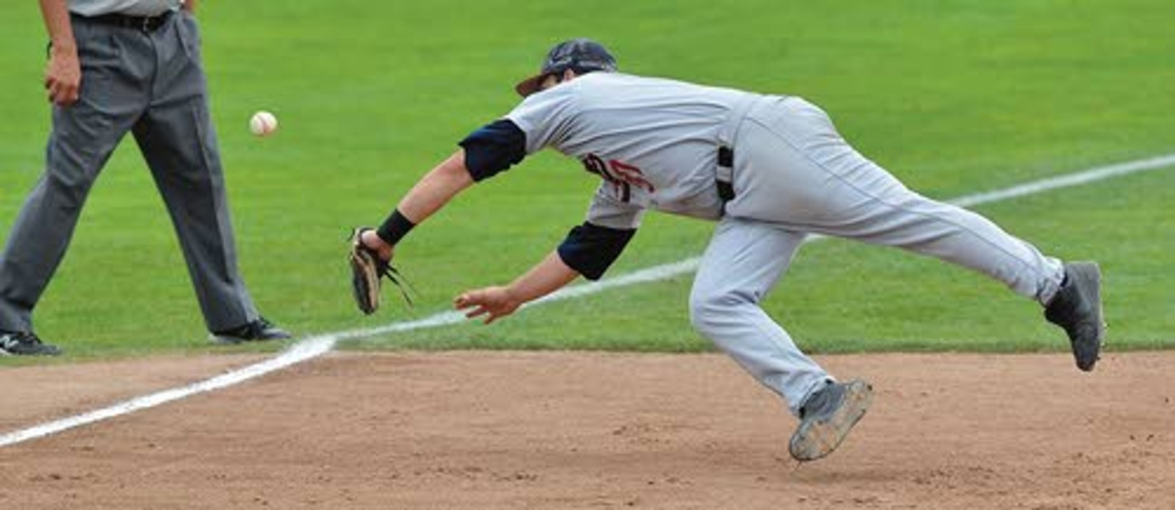 LCSC’s Alfonso Casillas can’t corral a line drive off the bat of LSU Shreveport’s Devin Greco in the bottom of the sixth inning. Greco got a double on the hit and eventually came around to score as the Pilots cut the Warriors’ lead to 3-2.