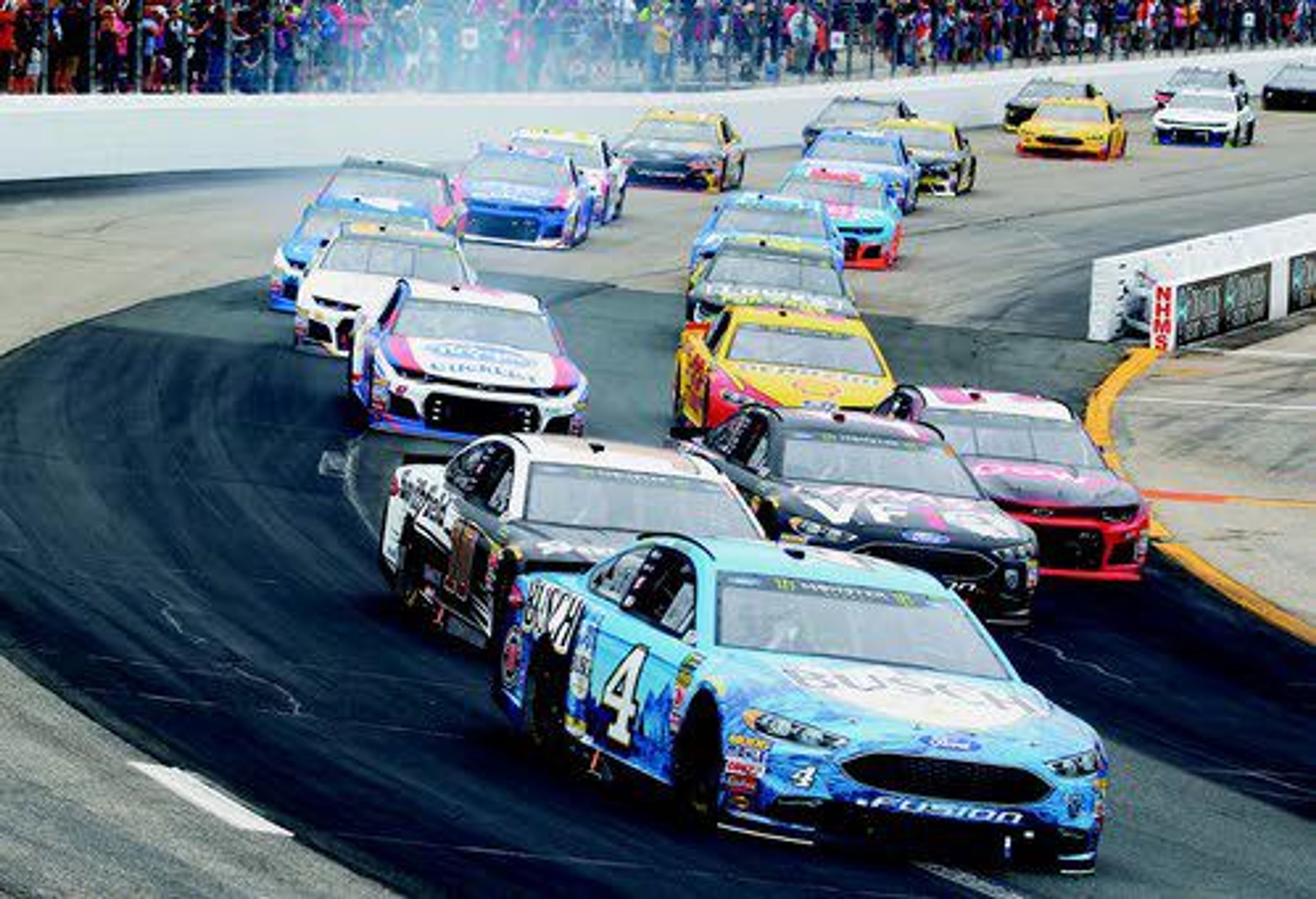 Bumpandrun does trick for Harvick