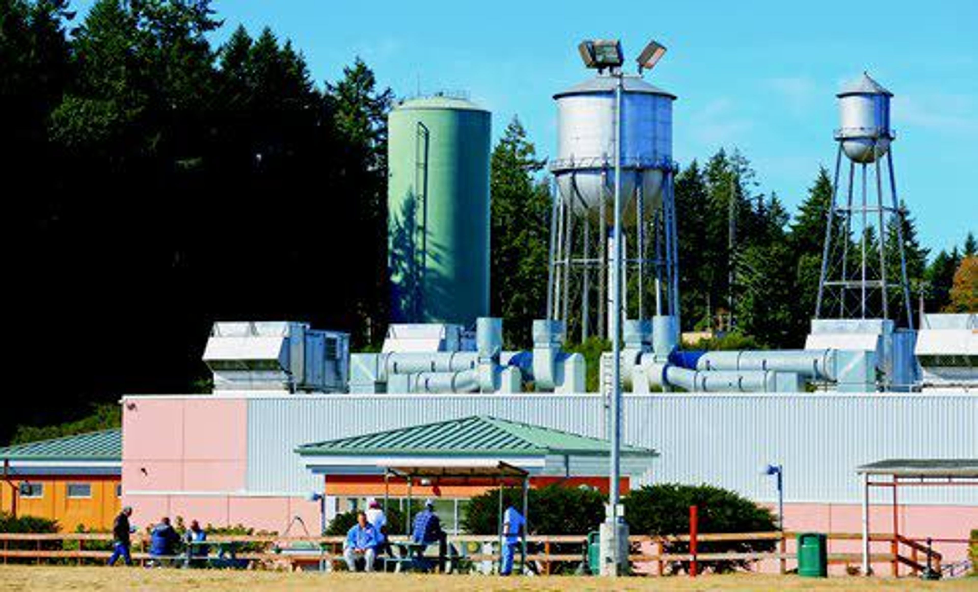 McNeil Island prisoners complain about water