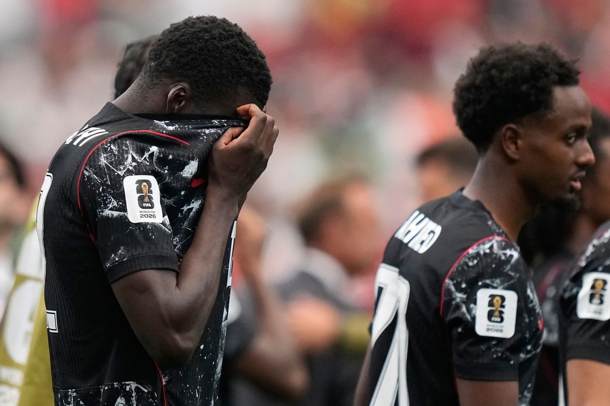 Canada the first host country to fall out of World Cup