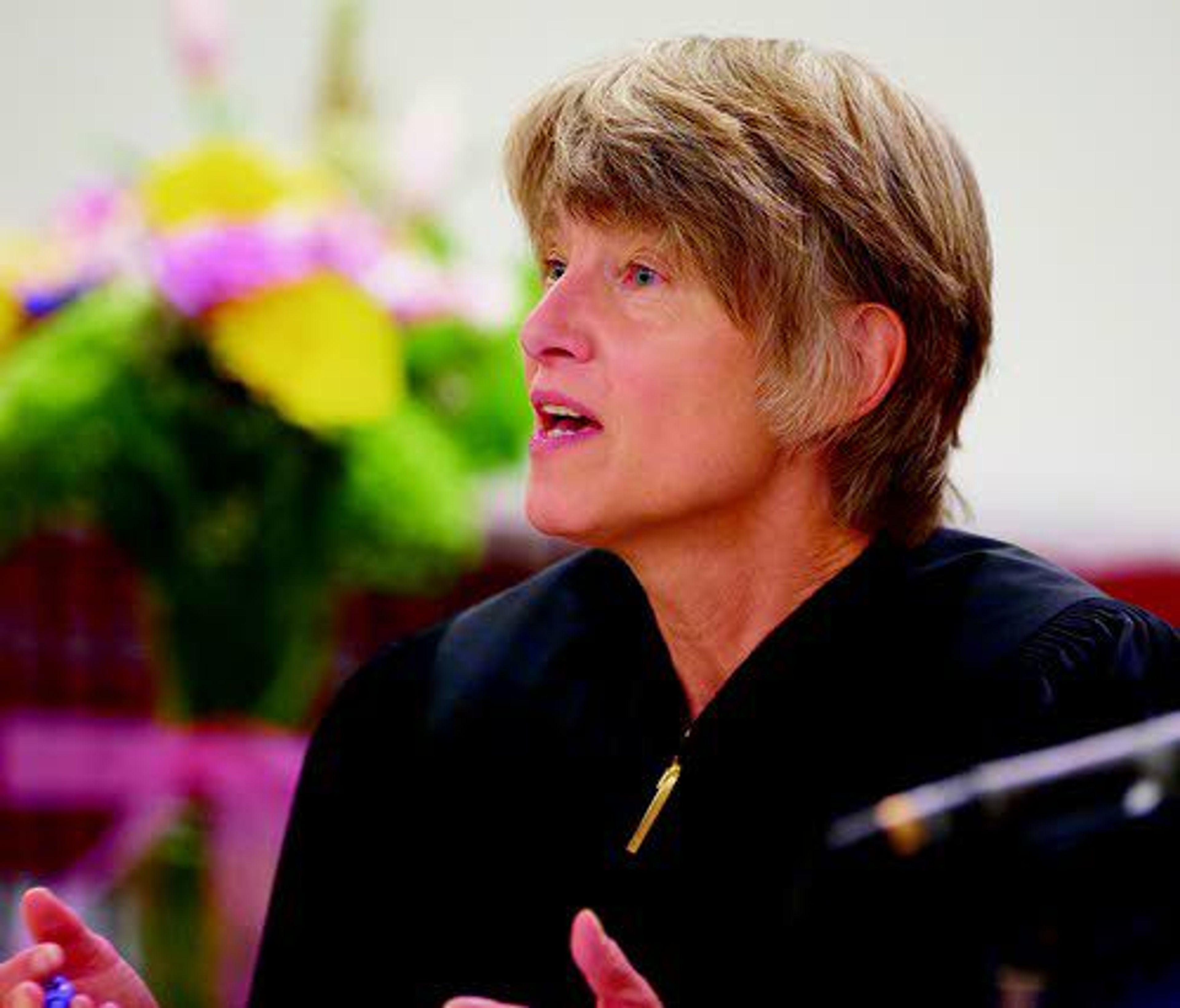 Walters sworn in as first woman chief justice of the Oregon Supreme Co...