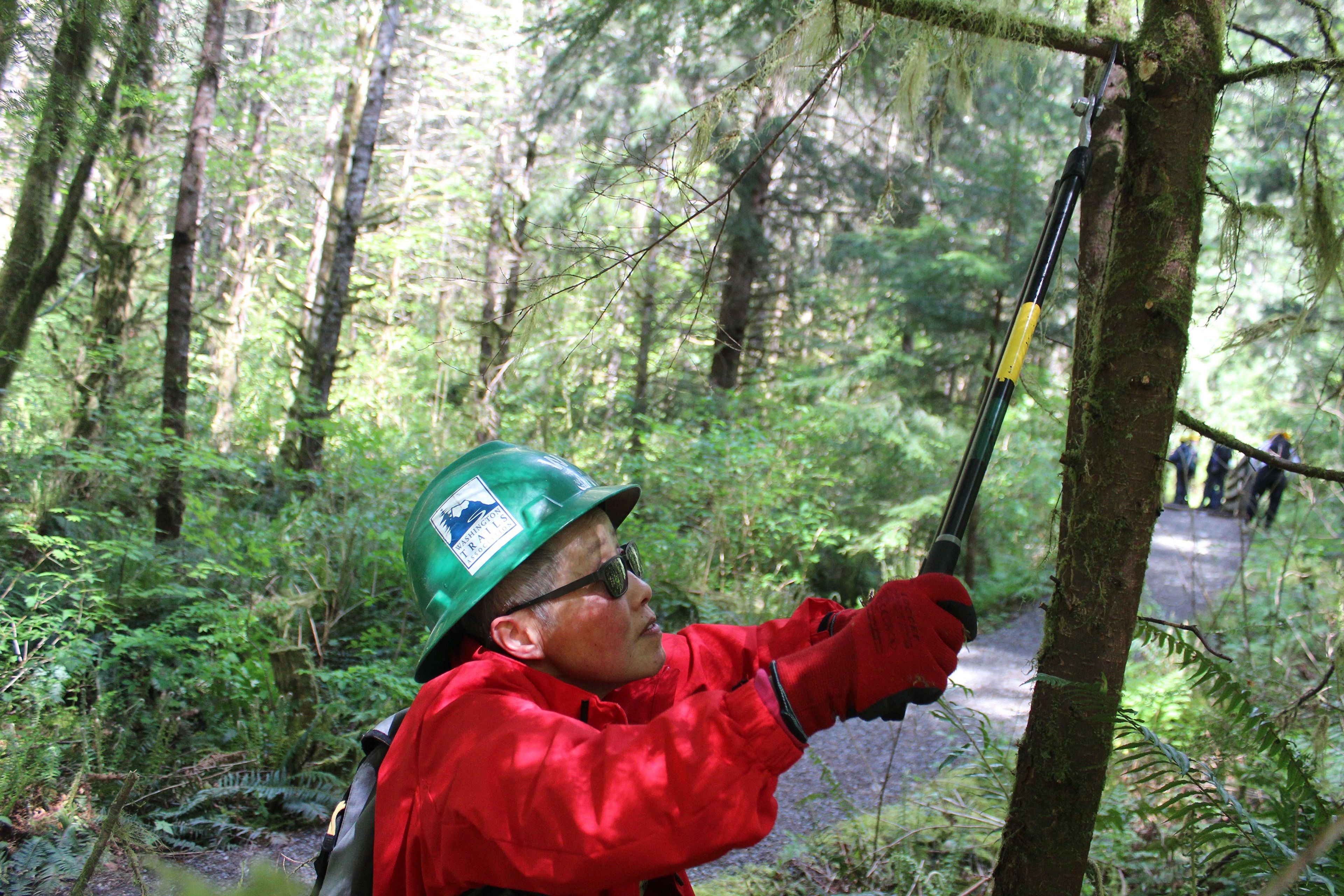 Washington volunteers step up