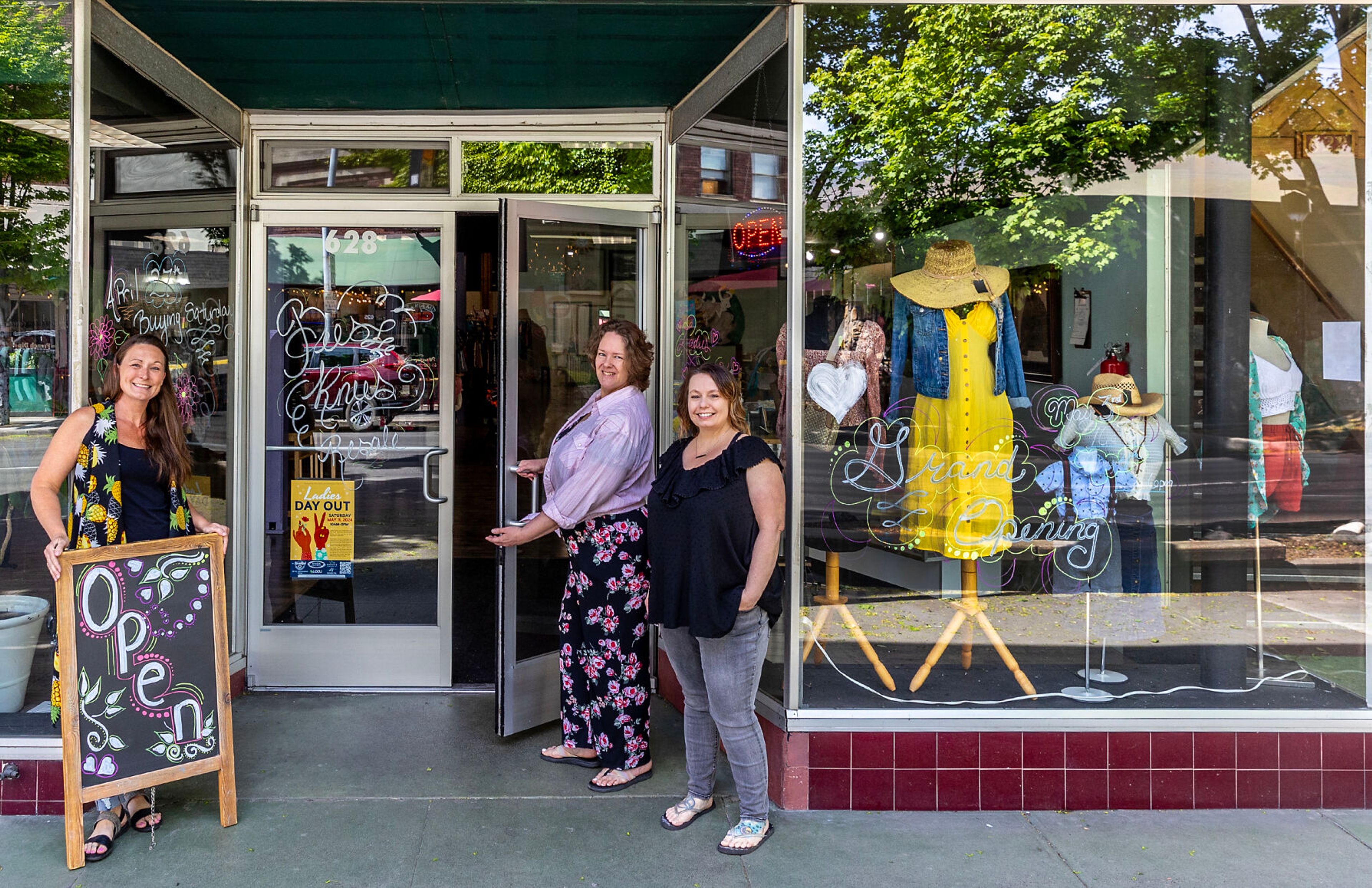 BIZ BITS: Another revival for Lewiston clothing store