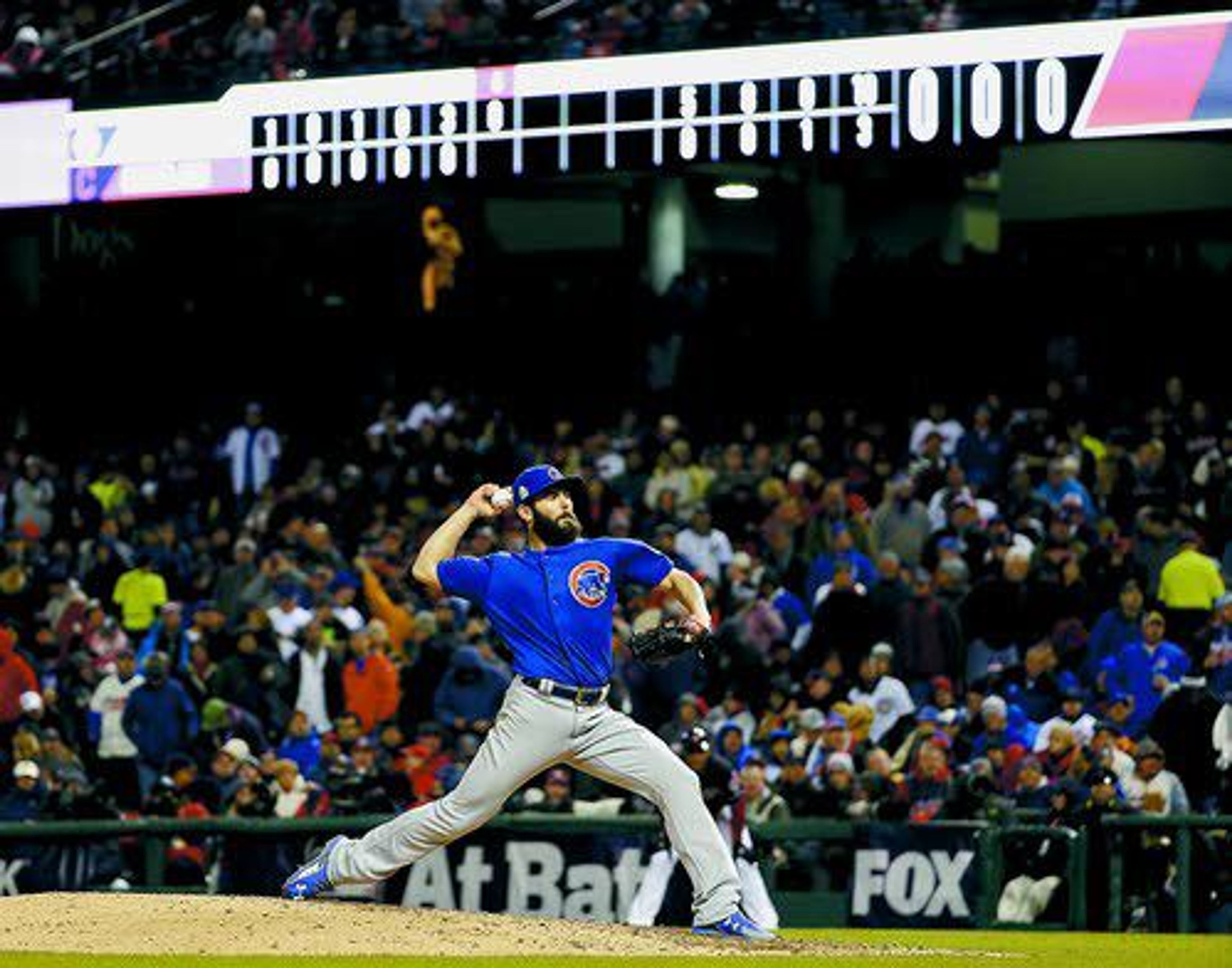 Arrieta deals, Cubs get on board