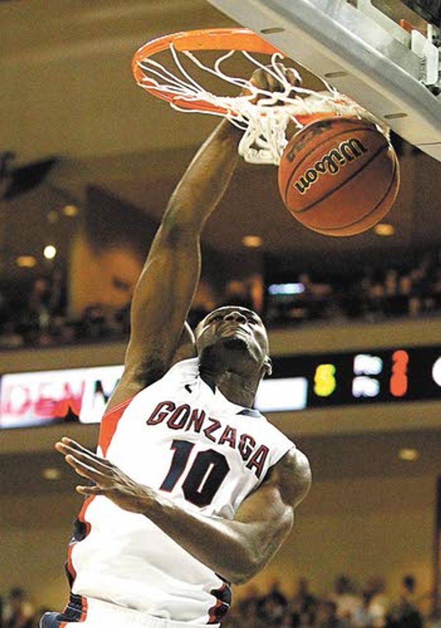 Pangos leads Zags into WCC title game