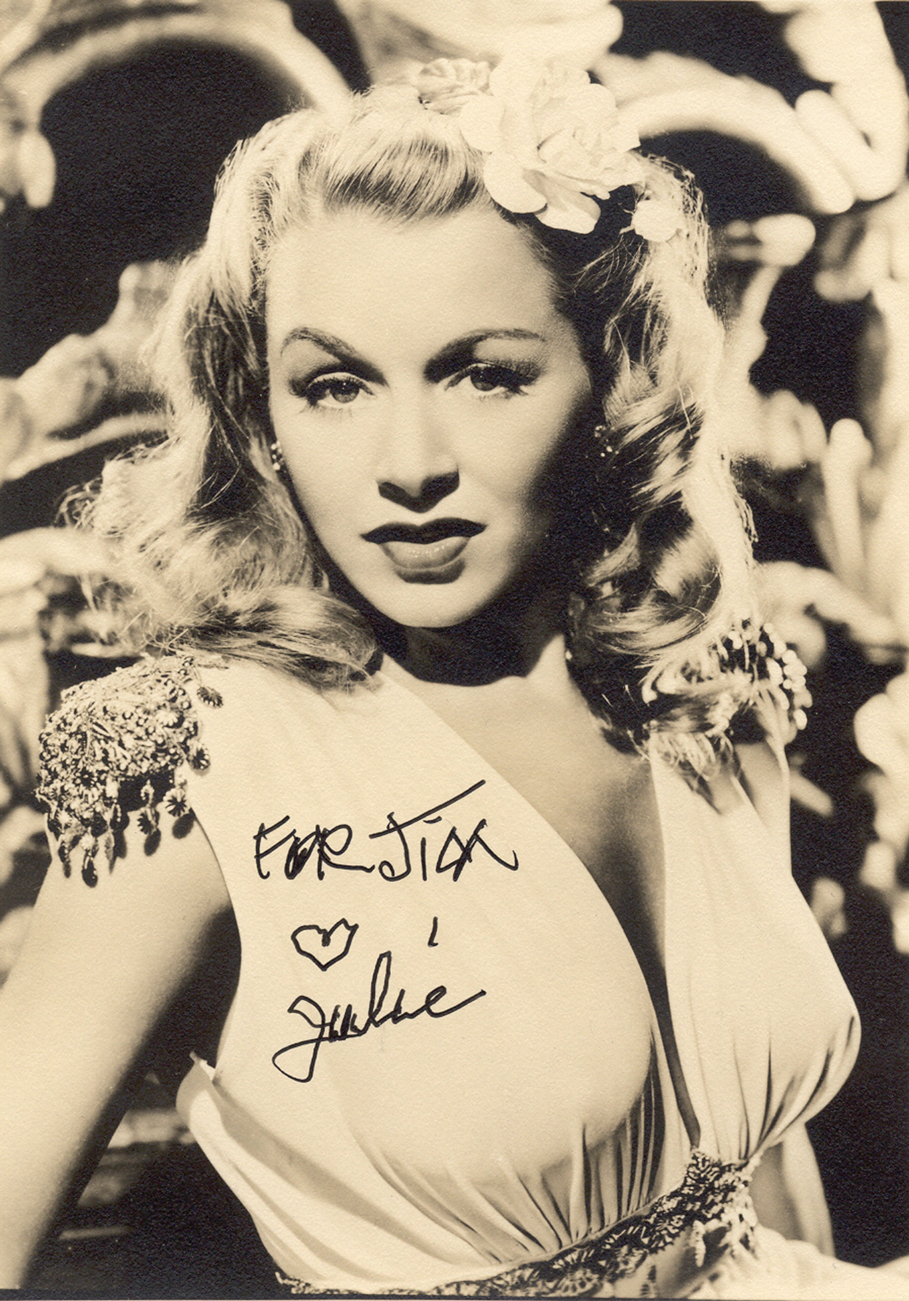 Julie Gibson's publicity photo in 1944.