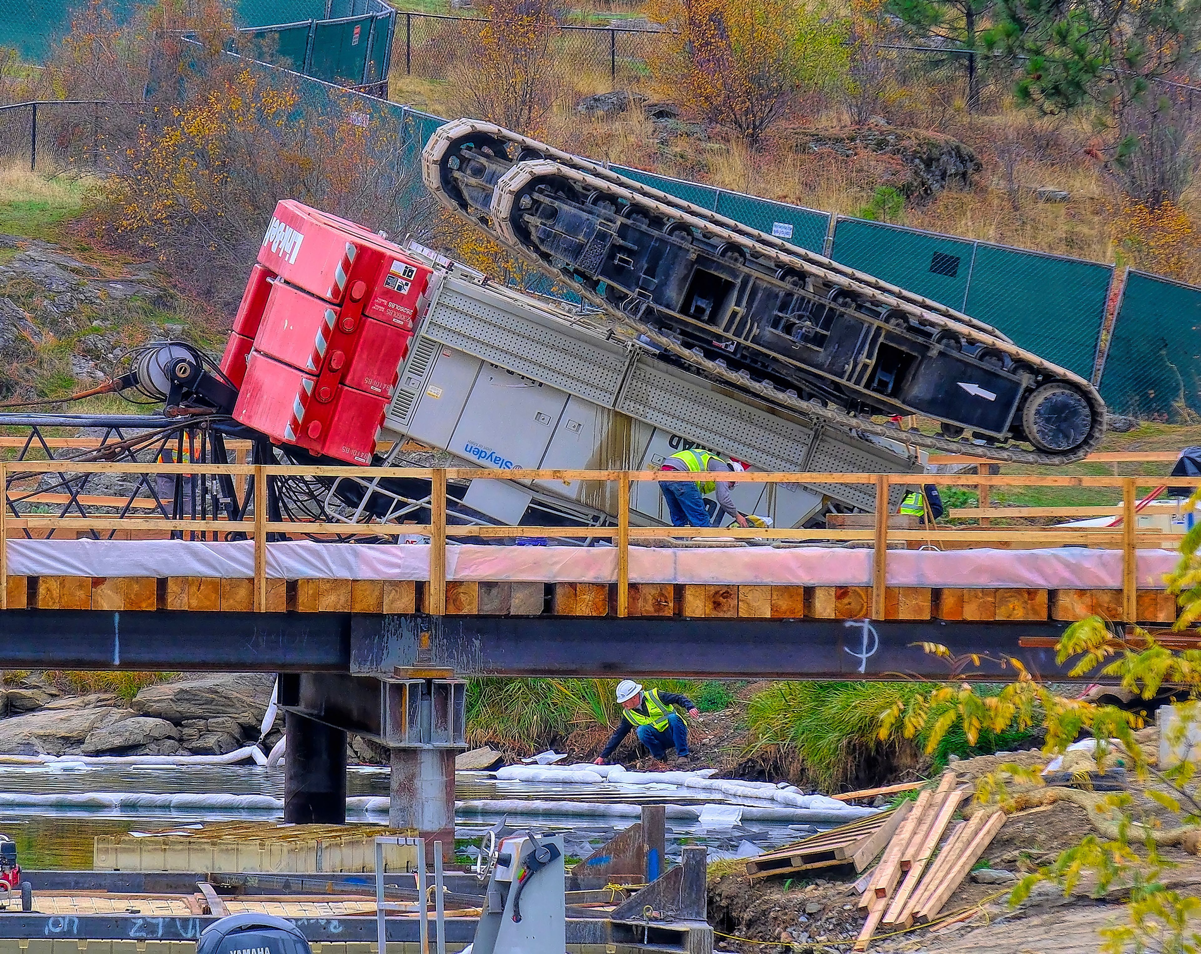 Post Falls Dam accident injures worker