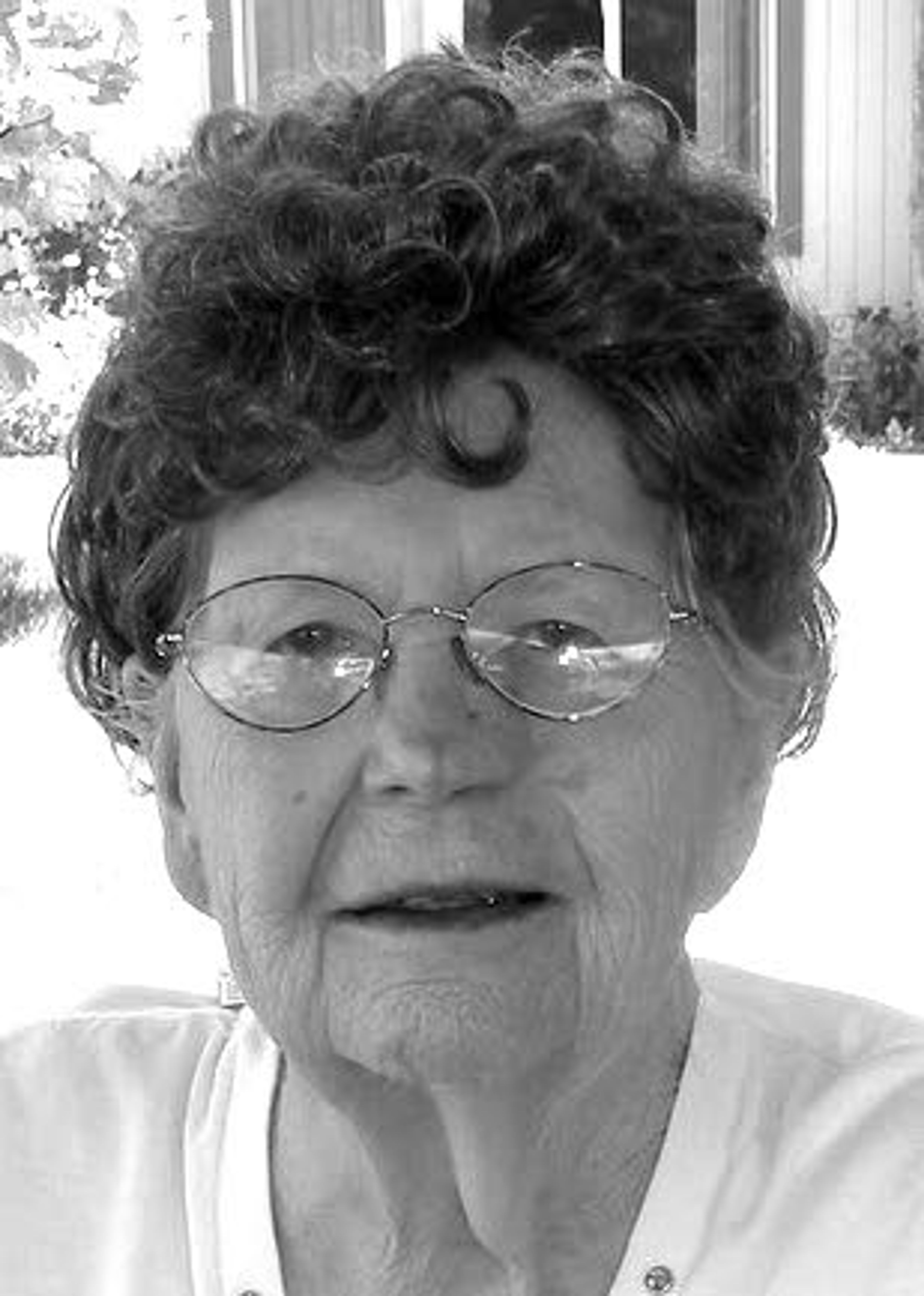Verna Wanda Boller, 93