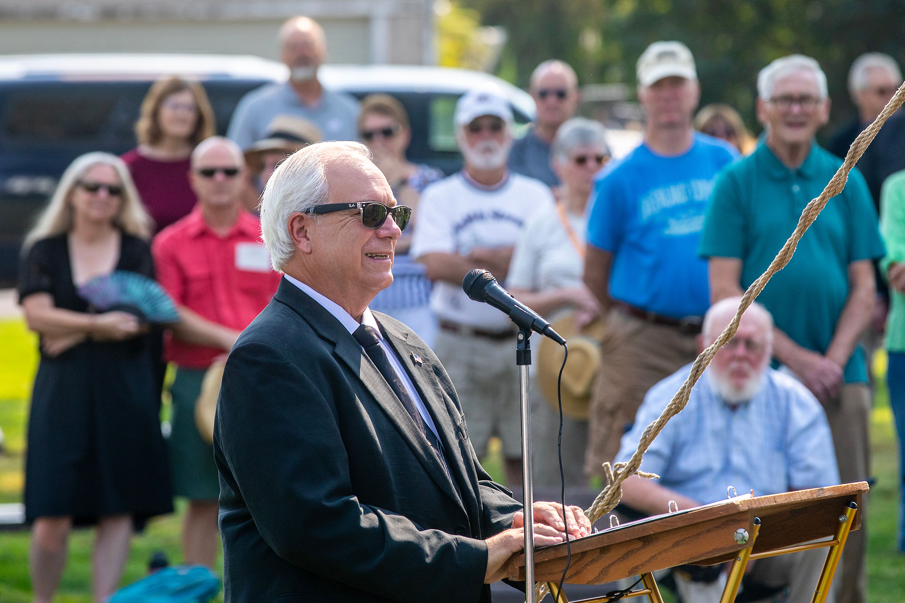 David Huddleston delivers the eulogy for Allan Knepper Thursday at the Normal Hill Cemetery in Lewiston.