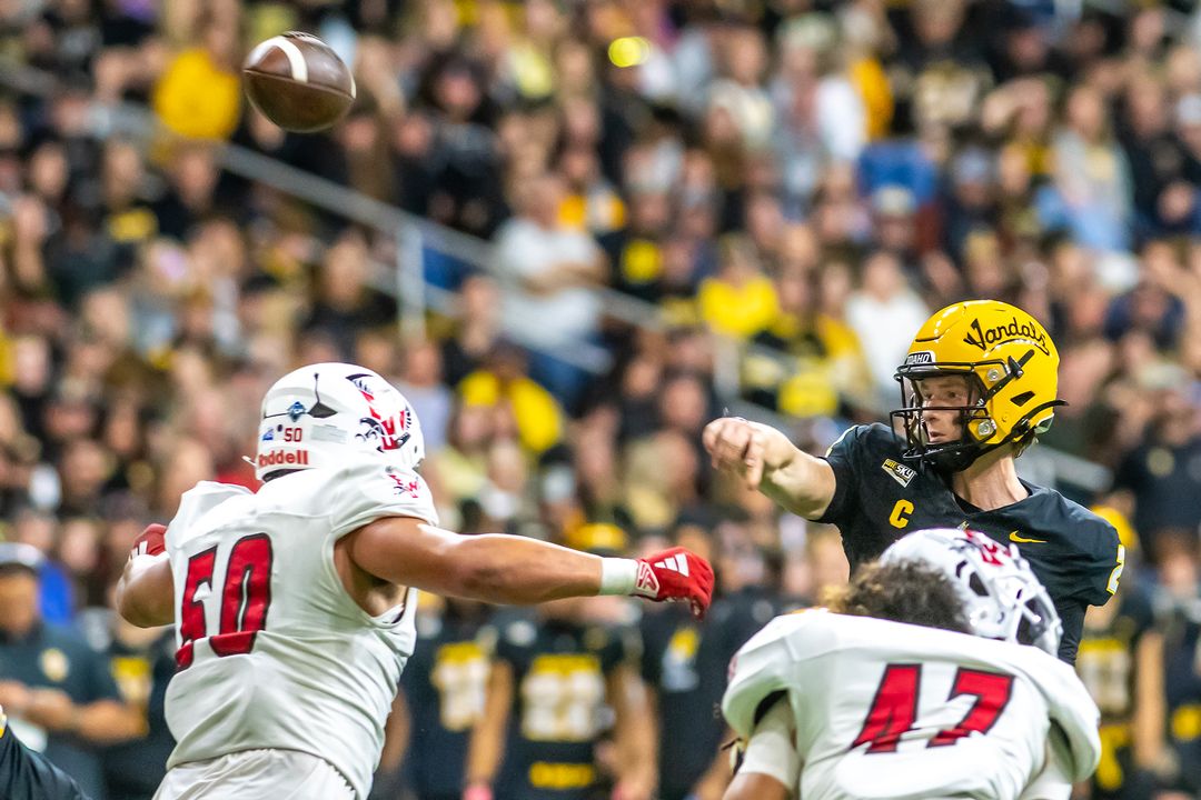 Playoff time arrives for No. 8 Idaho, Lehigh today at P1FCU Kibbie Dom...