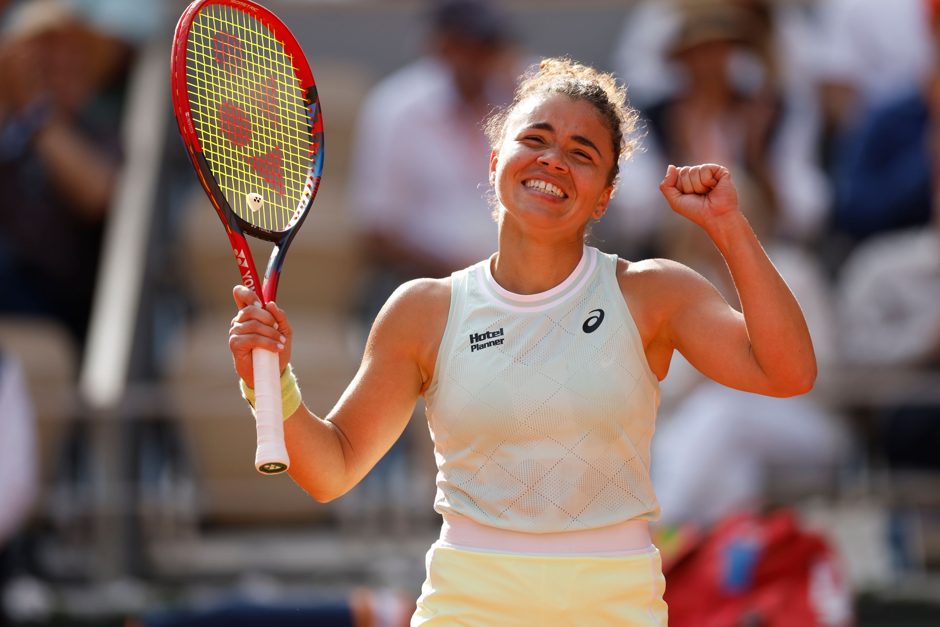 Italy's Jasmine Paolini celebrates as she won her semifinal match of the French Open tennis tournament against Russia's Mirra Andreeva at the Roland Garros stadium in Paris, Thursday, June 6, 2024.