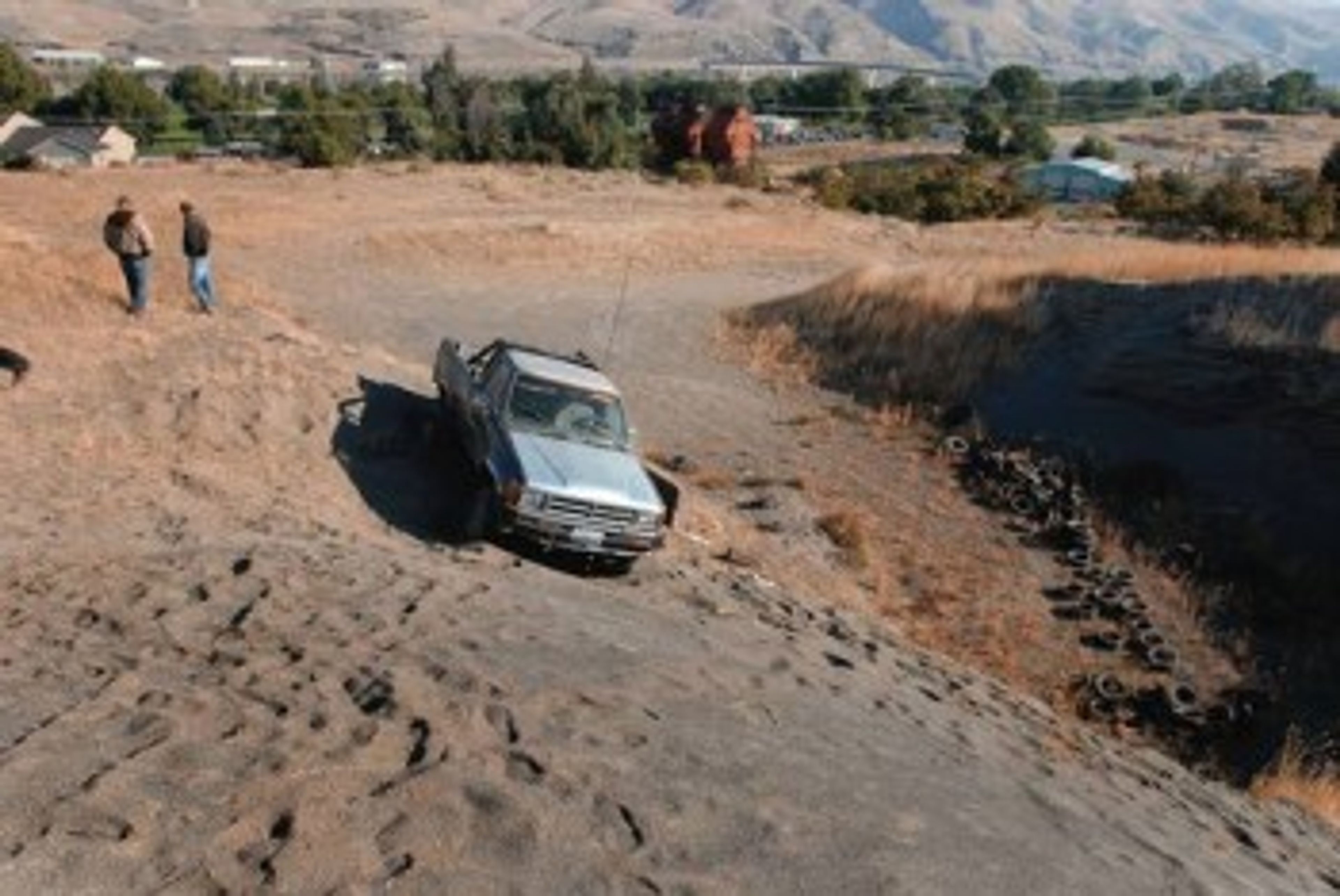 A Toyota pickup truck was found in a gravel pit near Clarkston’s Vineland Cemetery Wednesday morning, stuck in deep sand and near the edge of a 30-foot dropoff. The Asotin County Sheriff’s Office is investigating the incident.