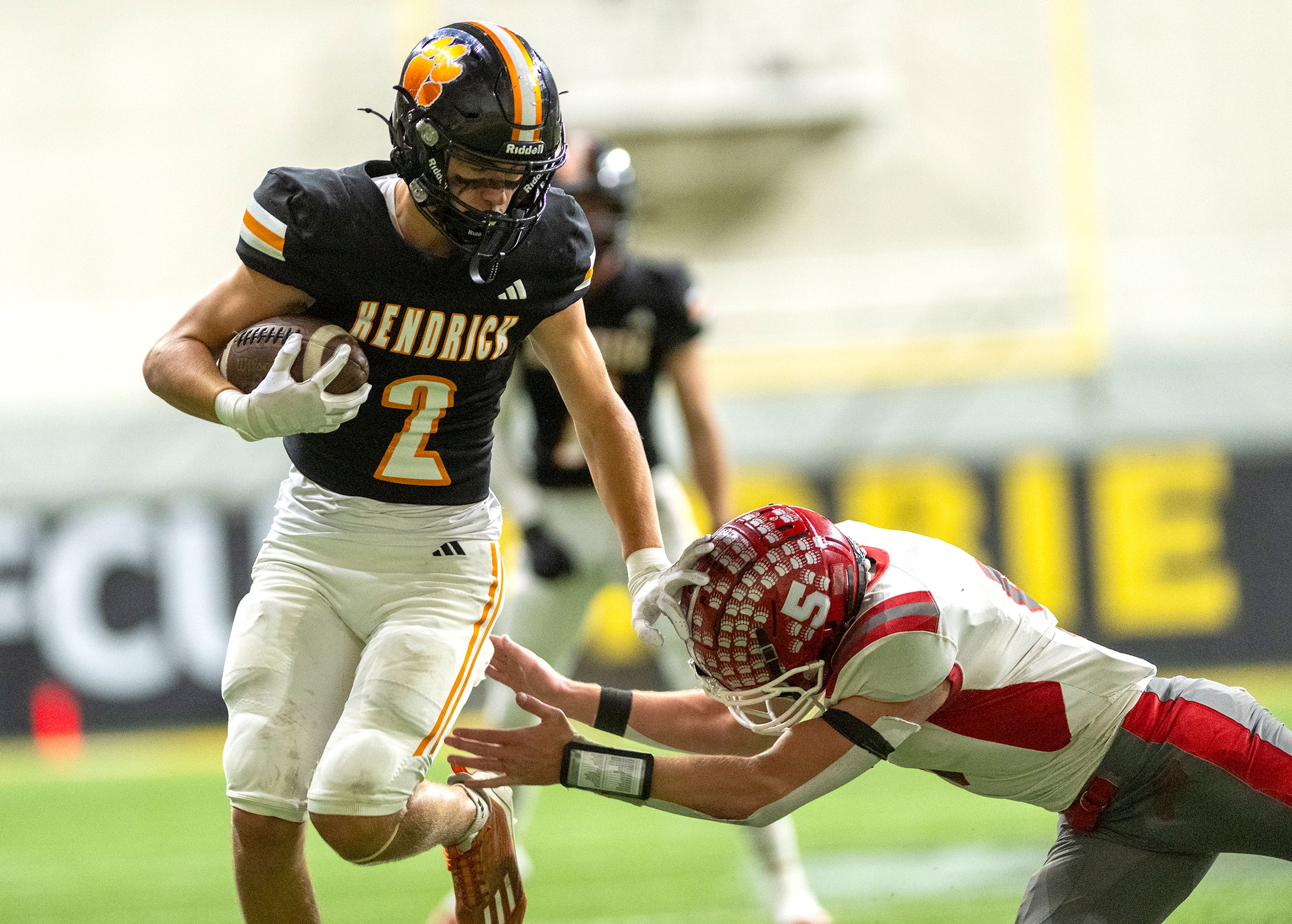Tigers tear through Grizzlies in state semis