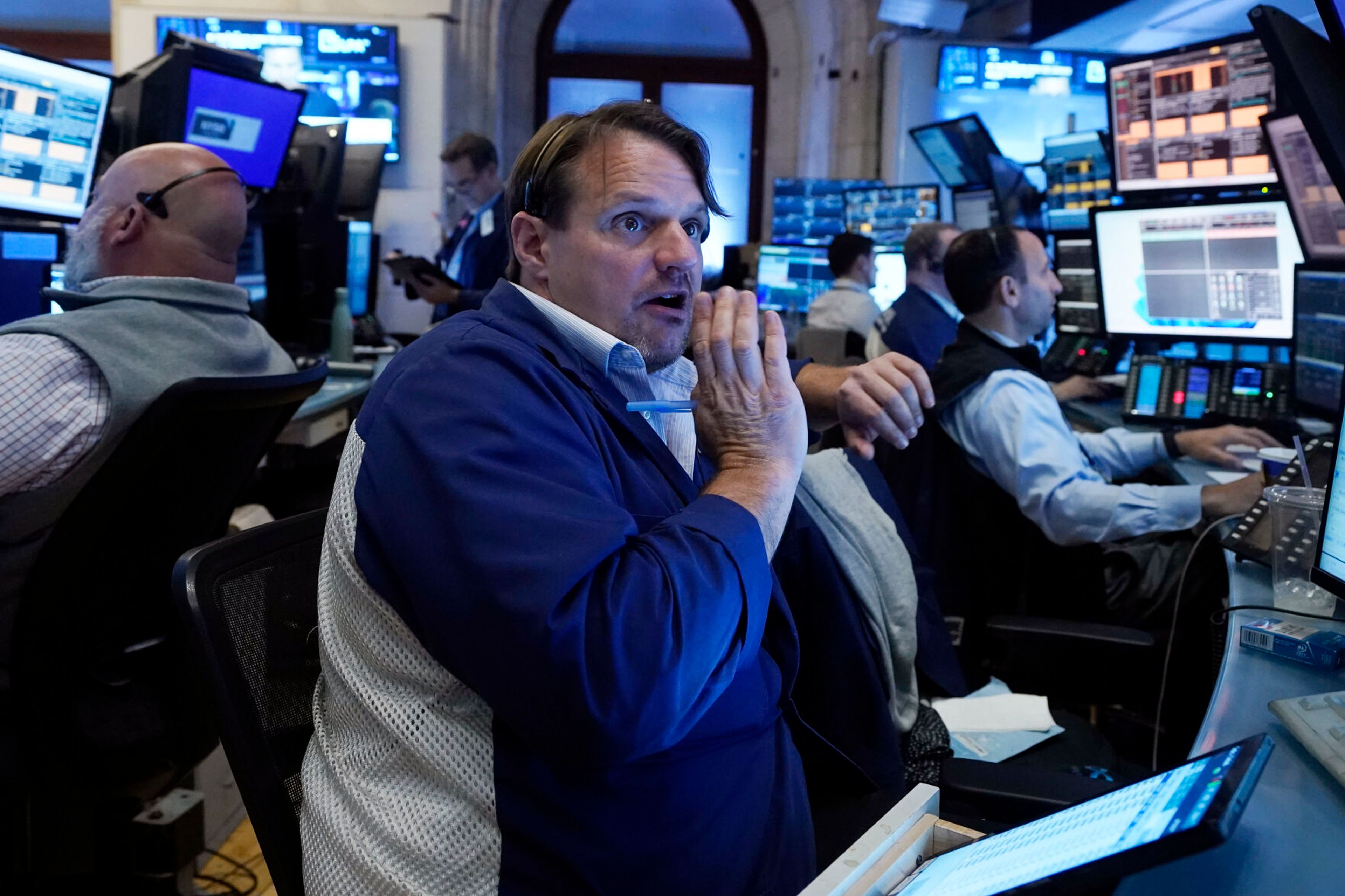 Stock market today: Wall Street drifts higher ahead of this week's Fed meeting