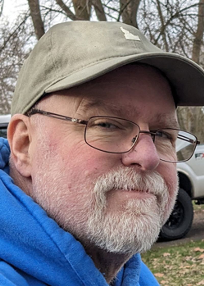 Dennis Richard Dinubilo