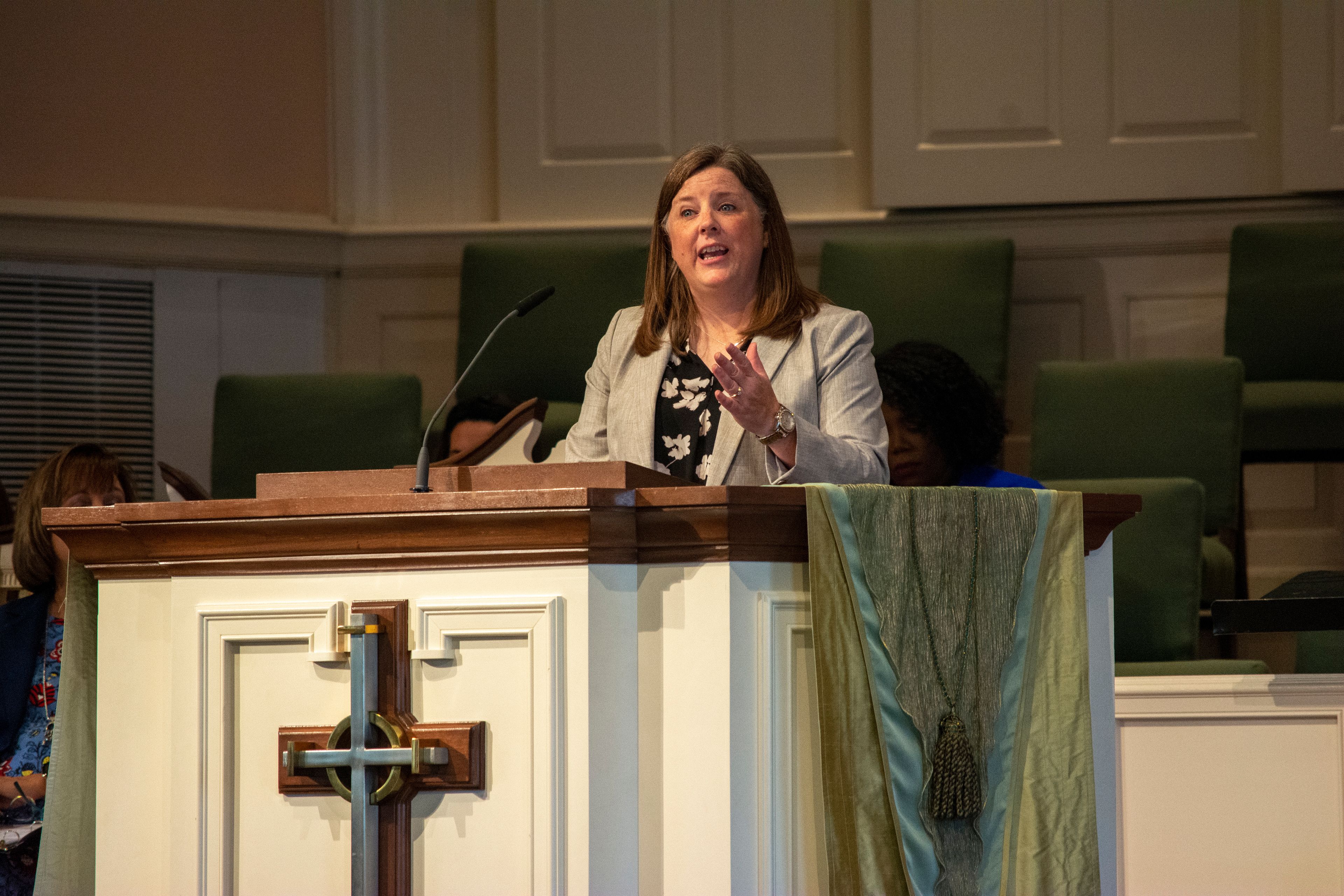 The Rev. Meredith Stone welcomes participants to the 2022 Baptist Women in Ministry Annual Gathering, June 28, 2022, at Wilshire Baptist Church, Dallas, Texas. The organization plans prayer gatherings in support of Baptist female pastors outside the Southern Baptist Convention’s annual meeting in Indianapolis June 11-12, 2024.