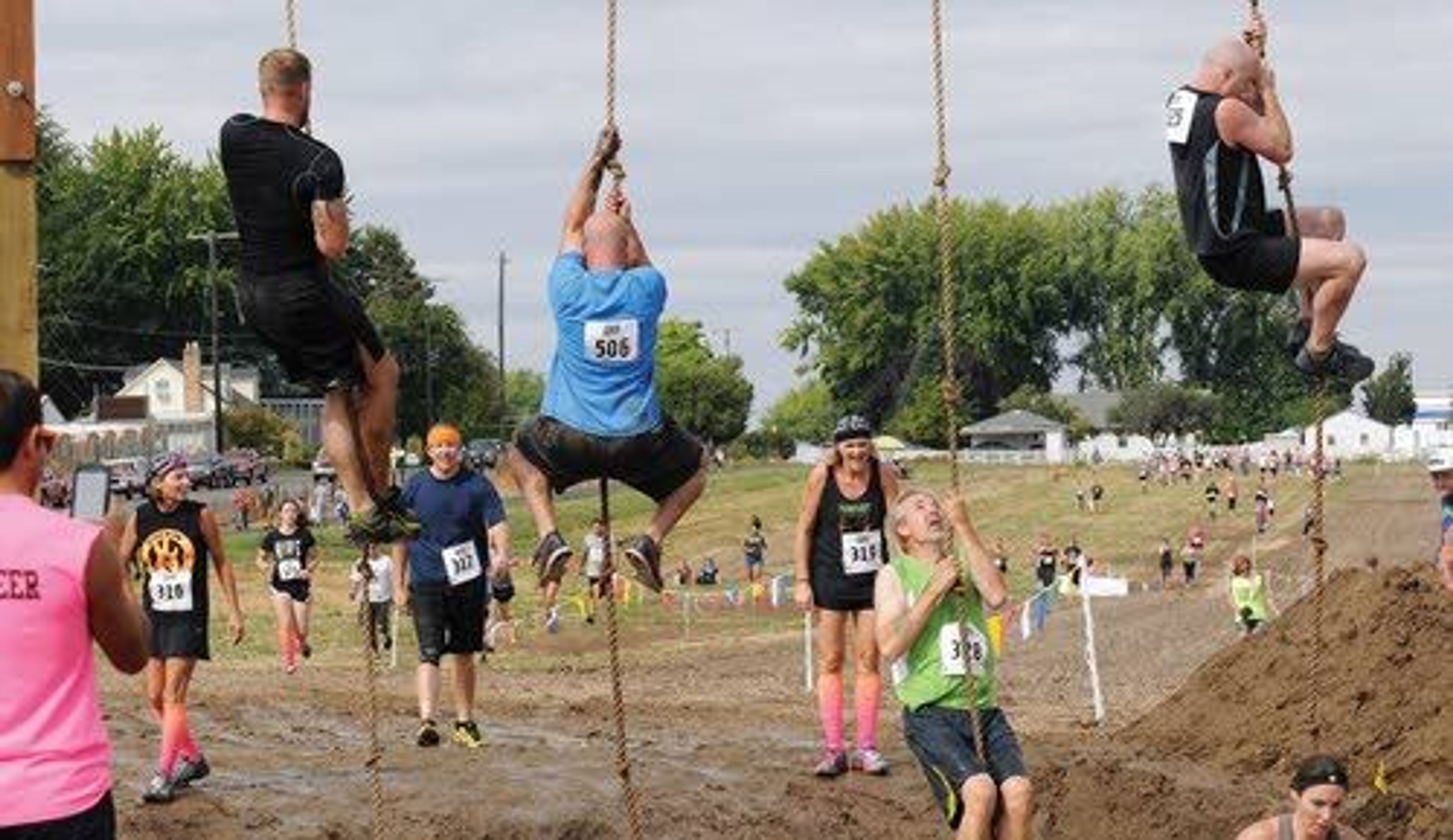 LC Valley Down and Dirty Mud Run 2014