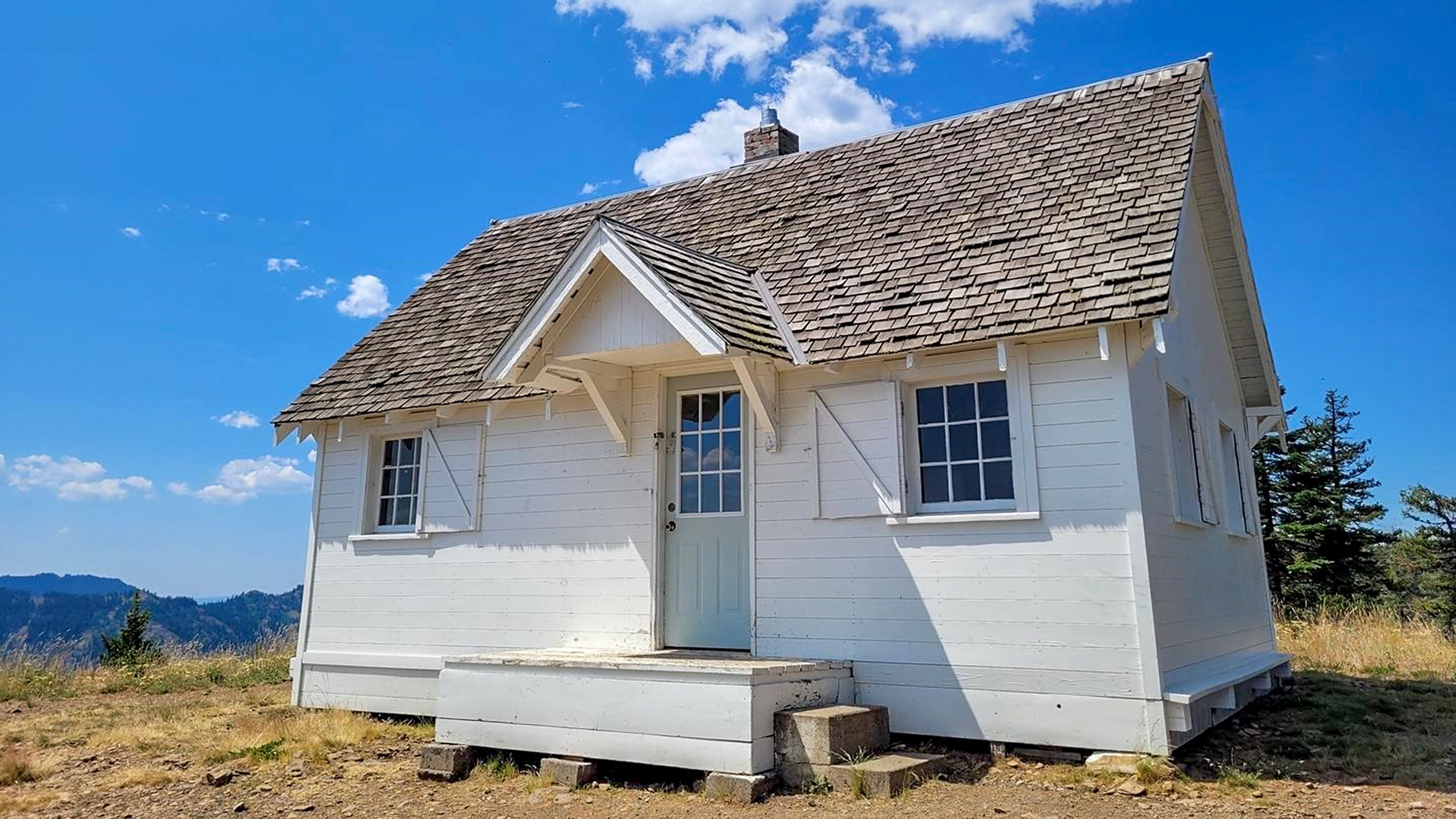 Wenatchee Guard Station was built by the Civilian Conservation Corps in 1935. It's not longer a Forest Service work site, but travelers can rent the building and spend the night there.