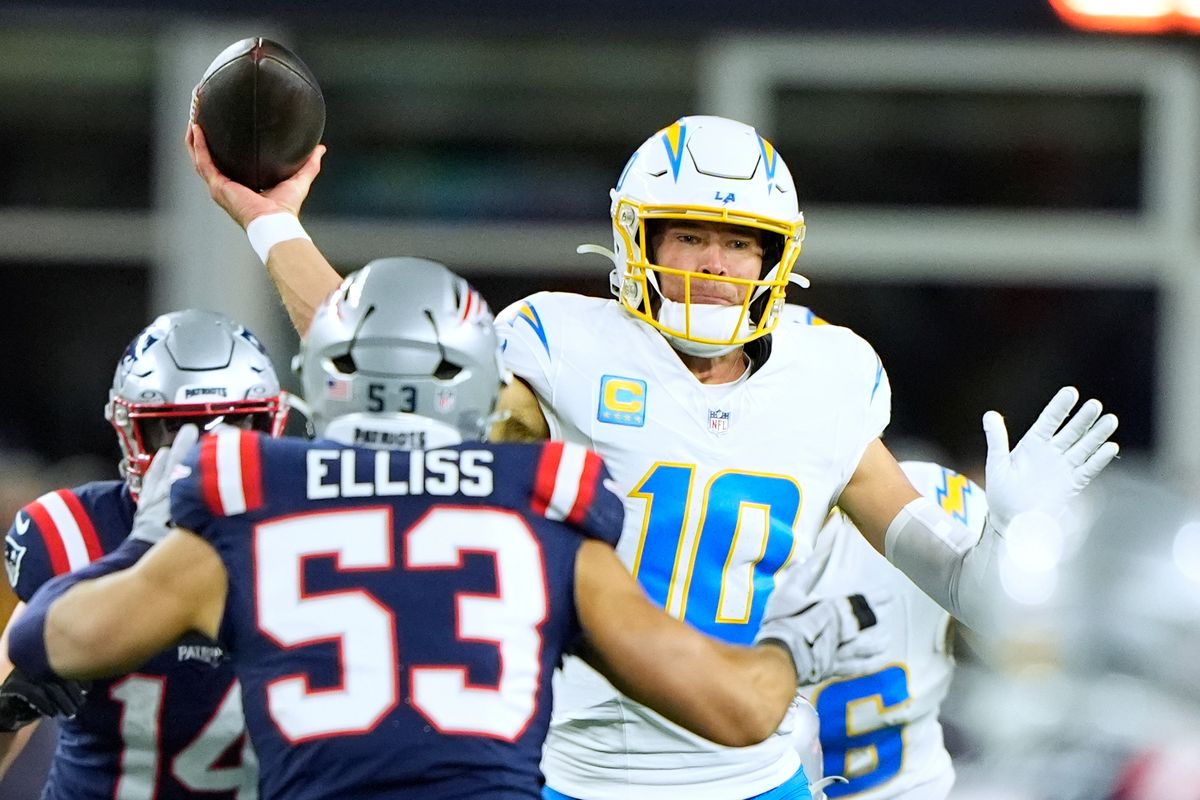 How They Fared: WSU’s Williams, Idaho’s Elliss triumphant in Patriots playoff victory over Chargers