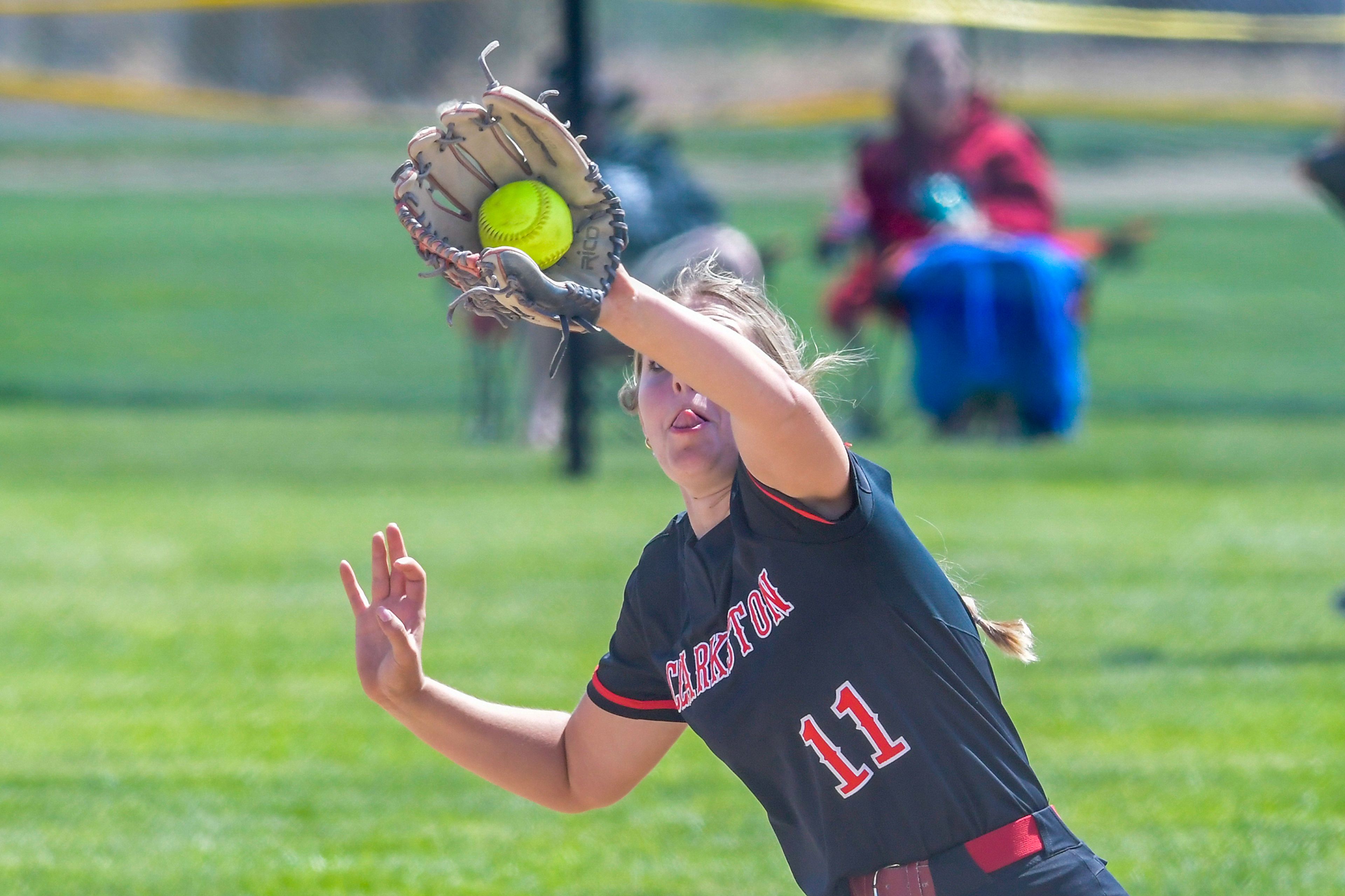 Clarkston second baseman Ryann Combs makes a catch at the top of the ninth to get an out against Shadle Park in the District Championship Game Saturday in Clarkston.