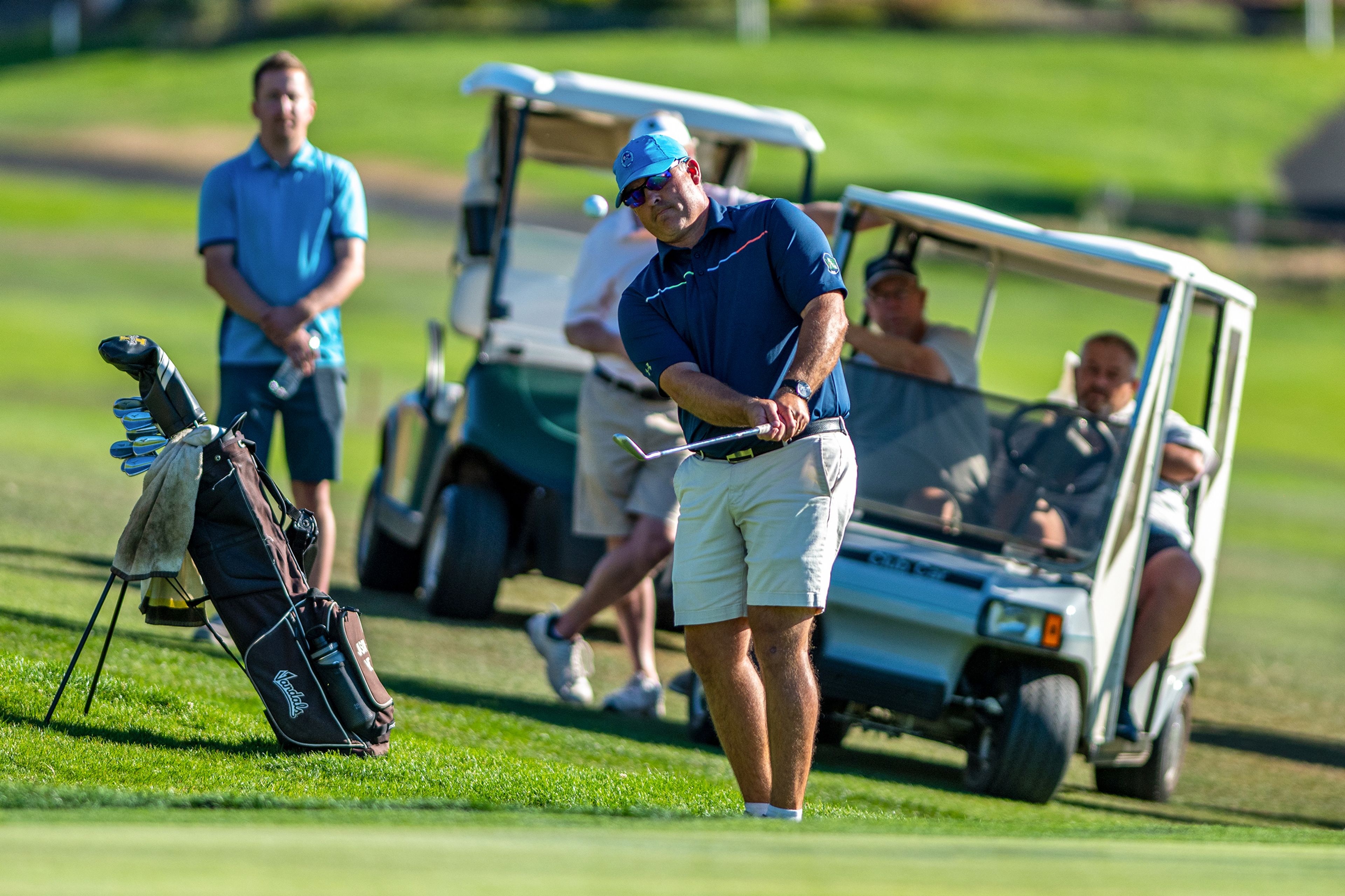 This year’s winner Jason Huff, of Moscow, chips onto the green during the 2022 Sole Survivor golf tournament Monday at the Lewiston Golf and Country Club.