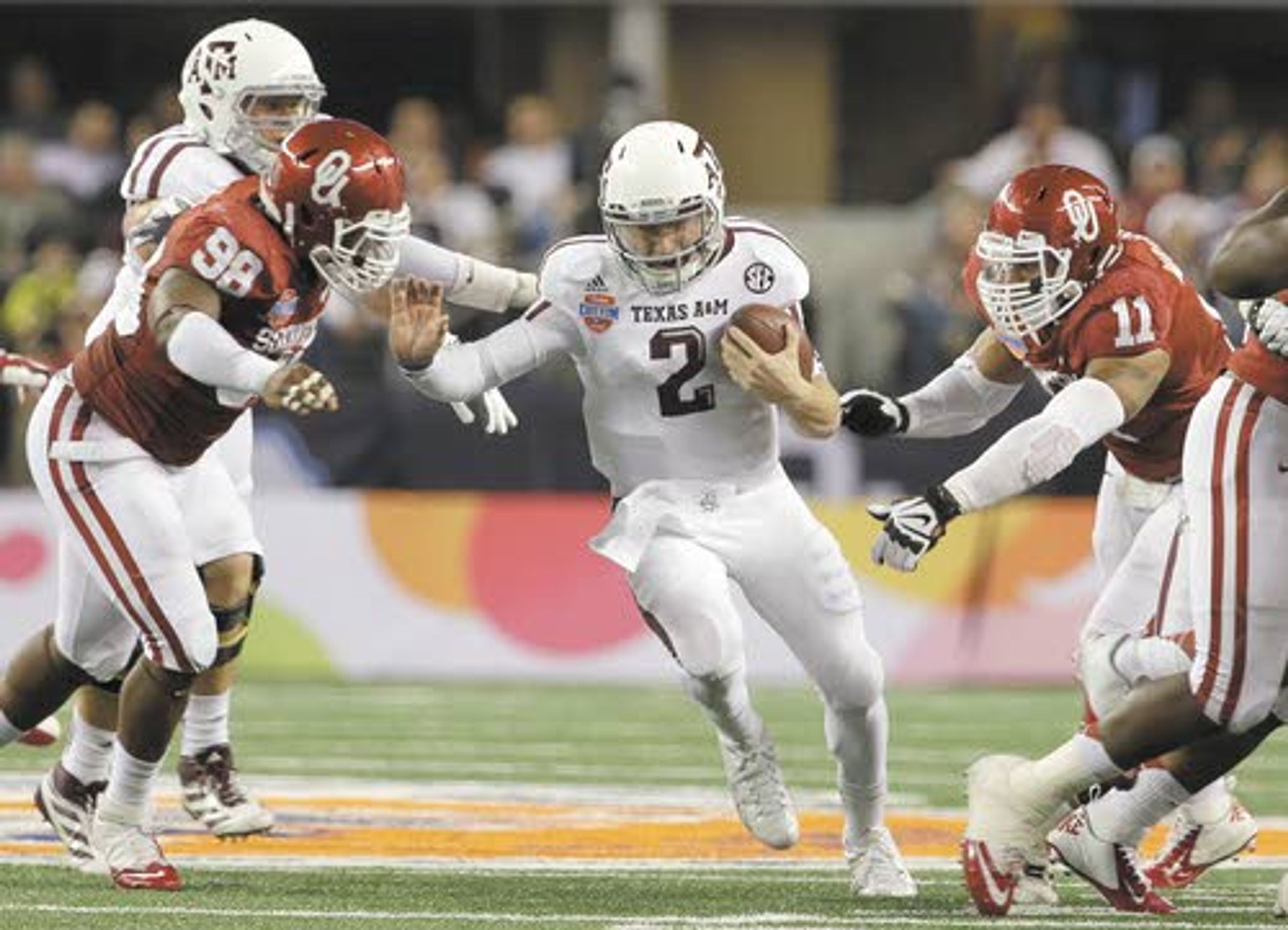 Heisman doesn't weigh down Johnny Football